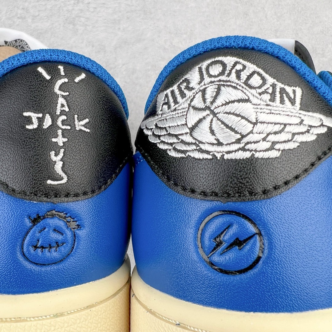 图片[14]-＃KZ神版特价 Travis Scott x Fragment x Air Jordan AJ1 Low OG SP 三方联名闪电倒钩低帮 DM7866-140 毫无疑问市场中端王者 耗时半年巨作 全套原纸板楦头开发 确保原汁原味 完美呈现倒钩版型 原档案转印油墨一体 东莞原厂磨具大底独家尺码35.5 48.5 一码一磨具拒绝假半码 此版本只针对中端市场 皮料材质有所更替 其他数据细节工艺流程均保持一致 绝不口嗨 细节品控鞋型随意秒杀市面3XX 4XX 原盒原配 外盒透明胶套 内侧字体 工整带凹凸感 原厂拉帮工艺 针距密度一致 后跟弧度收口自然不对折 极致一眼正品既视感 进口玻璃冲刀皮料裁剪零毛边 承诺百分百一致原鞋 全鞋电脑针车工艺 进口港宝加持 后跟自然饱满 全鞋荧光划线卡点 追求极致完美 每一双都是工艺品 多重QC质检 超越公司货的品控标准 实实在在的免检产品 尺码：35.5 36 36.5 37.5 38 38.5 39 40 40.5 41 42 42.5 43 44 44.5 45 46 47.5 48.5-选品中心