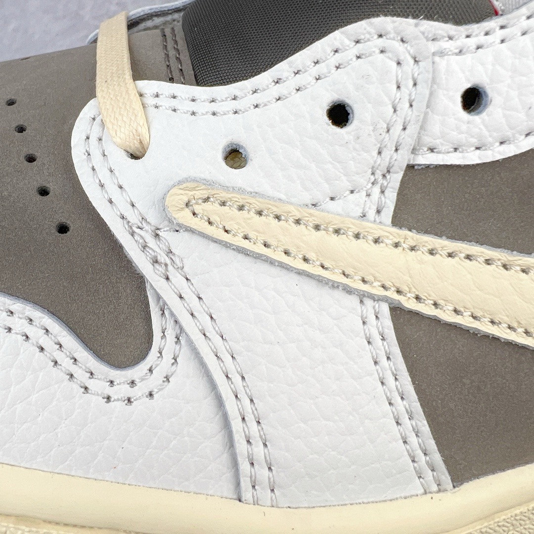 图片[16]-＃KZ神版福利回馈 Travis Scott x Air Jordan AJ1 Low OG SP TS联名白棕倒钩低帮 DM7866-162 毫无疑问市场中端王者 耗时半年巨作 全套原纸板楦头开发 确保原汁原味 完美呈现倒钩版型 原档案转印油墨一体 东莞原厂磨具大底独家尺码35.5 48.5 一码一磨具拒绝假半码 此版本只针对中端市场 皮料材质有所更替 其他数据细节工艺流程均保持一致 绝不口嗨 细节品控鞋型随意秒杀市面3XX 4XX 原盒原配 外盒透明胶套 内侧字体 工整带凹凸感 原厂拉帮工艺 针距密度一致 后跟弧度收口自然不对折 极致一眼正品既视感 进口玻璃冲刀皮料裁剪零毛边 承诺百分百一致原鞋 全鞋电脑针车工艺 进口港宝加持 后跟自然饱满 全鞋荧光划线卡点 追求极致完美 每一双都是工艺品 多重QC质检 超越公司货的品控标准 实实在在的免检产品 尺码：35.5 36 36.5 37.5 38 38.5 39 40 40.5 41 42 42.5 43 44 44.5 45 46 47.5 48.5-选品中心