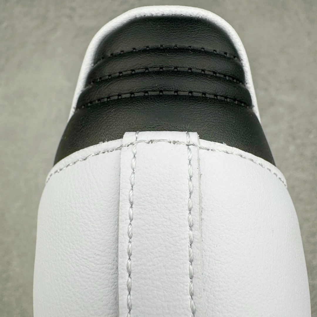 图片[17]-＃KZ神版特价 AD Original Samba OG 复古经典轻便板鞋 黑白灰 B75806 口碑大厂出品 品控大底版型不断改良更新 全套原纸板楦头开发 确保原汁原味 完美呈现桑巴版型 一比一鞋头弧度高度鞋身弧度 此版本只针对中端市场 皮料材质有所更替 其他数据细节工艺流程均保持一致 绝不口嗨 细节品控鞋型随意对比 正确烫金高频细节 原装纳米超迁皮料 独家私模橡胶大底 原盒原配 这款桑巴鞋展示了高质量的工艺 带有装饰的超锁缝制和无缝的手感 柔软、柔软的皮革造型和标志性的3条纹完成了精致的外观 正规合身鞋带 鞋面上有绒面鞋垫 橡胶鞋底 享受正畸套筒软感 自50年代首次亮相以来就一直在赢得粉丝的青睐 尺码：35.5 36 36.5 37.5 38 38.5 39 40 40.5 41 42 42.5 43 44 44.5 45 46 47-选品中心