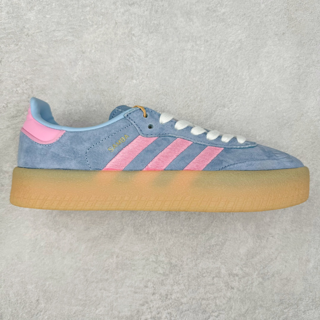 AD Samba XLG 桑巴舞加大厚底版系列德训风百搭松糕休闲运动板鞋生胶底 JH8834 自Originals Samba成功借势Blokecore风潮一跃成为街头巷尾的焦点鞋款后,不论是围绕Samba本身打造的各式「变种版本」,还是以Samba为蓝本打造联名鞋款,都成为了时尚潮流人士日常穿搭首选。Samba XLG是adidas Originals不断扩展XLG系列的一部分,旨在与年轻文化相契合,迎合那些希望通过个性时尚表达自我而不愿牺牲舒适度的年轻群体。街头时尚领域的Gen Z特别偏爱宽松的穿着风格。Samba XLG针对这一点做了创新。它在延续Samba OG经典设计的基础上,迎合年轻群体的穿着习惯,重塑为宽大的鞋身比例轮廓以及加厚中底,让消费者轻松展示自己独特的风格。全新的Samba XLG系列不仅迎合了当下年轻群体的穿搭习惯,加宽了鞋身比例以及将中底进一步增厚,在视觉比例上更加饱满,同时还保留了经典Samba的细节,这样一来,鞋迷朋友在穿搭上不仅能更加个性化,而且还能延续一定的复古感受。尺码：36 36⅔ 37⅓ 38 38⅔ 39⅓ 40 40⅔ 41⅓ 42 42⅔ 43⅓ 44 45-选品中心