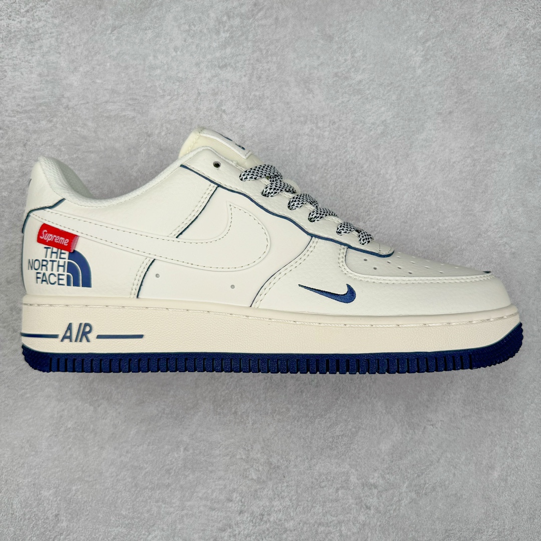 NK Air Force 1´07 Low 空军一号低帮百搭休闲运动板鞋 XZ1996-130 柔软、弹性十足的缓震性能和出色的中底设计 横跨复古与现代的外型结合 造就出风靡全球 三十多年的Force 1 直到今天还深受青睐 尺码:36 36.5 37.5 38 38.5 39 40 40.5 41 42 42.5 43 44 44.5 45-选品中心