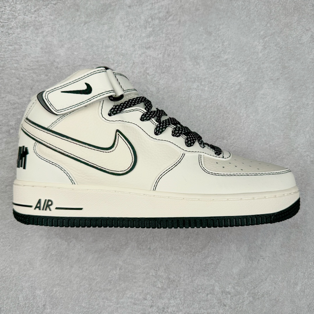 NK Air Force 1 Mid 空军一号中帮高帮百搭休闲运动板鞋 CG5969-001 柔软、弹性十足的缓震性能和出色的中底设计 横跨复古与现代的外型结合 造就出风靡全球三十多年的Force 1 尺码：36 36.5 37.5 38 38.5 39 40 40.5 41 42 42.5 43 44 44.5 45-选品中心