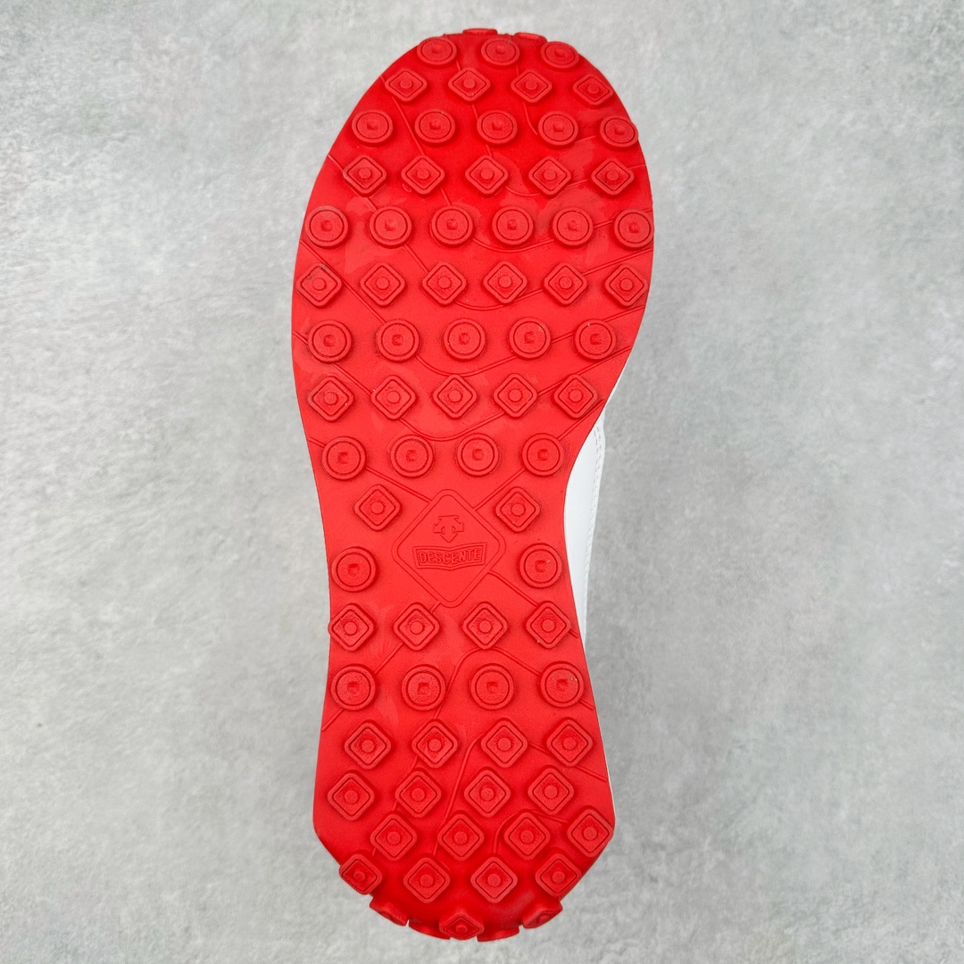 图片[9]-＃GX DESCENTE 迪桑特系带舒适百搭防滑耐磨低帮生活休闲鞋 米色 原楦原纸版开发版型 鞋底设计有特殊的纹理或材料，以增加摩擦力，减少滑倒的风险。使用耐用的材料制成，能够承受长时间的使用和摩擦，减少磨损。货号：SO323LCR78-CRPK 尺码：36 36.5 37 38 38.5 39 40 40.5 41 42 42.5 43 44 45-选品中心