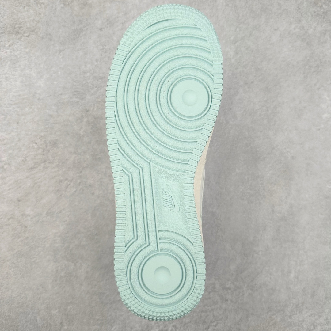 图片[9]-NK Air Force 1´07 Low 空军一号低帮百搭休闲运动板鞋 FB1839-211 柔软、弹性十足的缓震性能和出色的中底设计 横跨复古与现代的外型结合 造就出风靡全球 三十多年的Force 1 直到今天还深受青睐 尺码：36 36.5 37.5 38 38.5 39 40 40.5 41 42 42.5 43 44 44.5 45-选品中心