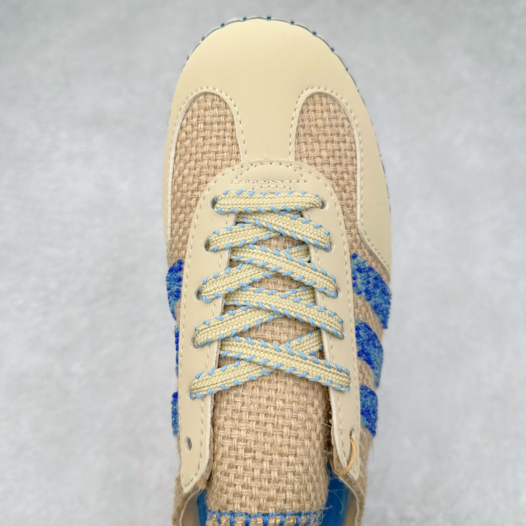 图片[4]-＃纯原 CLOT x Adidas Gazelle\\\”Halo Ivory\\\”羚羊内训系列低帮复古薄底德训风百搭休闲运动板鞋 IH3641 Ha zex 与陈y冠希再度携手推出合作鞋款CLOT Gazelle by Edison Chen，作为双方长期合作的最新力作，全新联名鞋款继续书写着时尚与文化交汇的创新篇章。阿迪达斯官方公布了由Jennie演绎的CLOT x adidas Originals Gazelle宣传片，在柔和静谧的背景中，以其独特的方式展现了CLOT x adidas Gazelle的魅力，展现出自信且富有创意的自我表达。此次焕然一新的Gazelle鞋履，以中国传统物件「草帽」为灵感，整体采用“Halo Ivory”配色，在保留了Gazelle经典鞋型的同时，更为大胆地使用中国传统草鞋编织手艺，融合中西文化，细节满满。联名鞋款的鞋面以透气的编织设计呈现，并搭配象牙色调绒面皮革；搭配编织设计语言，鞋带设计选择麻绳工艺；中底部分则抛弃传统的橡胶，换成了类似草鞋的橡胶千层底，达到手工缝线的效果。标志性的侧面条纹则通过串珠的方式进行呈现，在整体的手工氛围中注入了一丝精致的感觉，与压印的CLOT logo相得益彰。此外，Jennie身上所穿的是一件同样采用编织元素的同色系针织短袖，整体穿搭充满了夏日风格，清爽又时尚。尺码：36 36⅔ 37⅓ 38 38⅔ 39⅓ 40 40⅔ 41⅓ 42 42⅔ 43⅓ 44 44⅔ 45-选品中心
