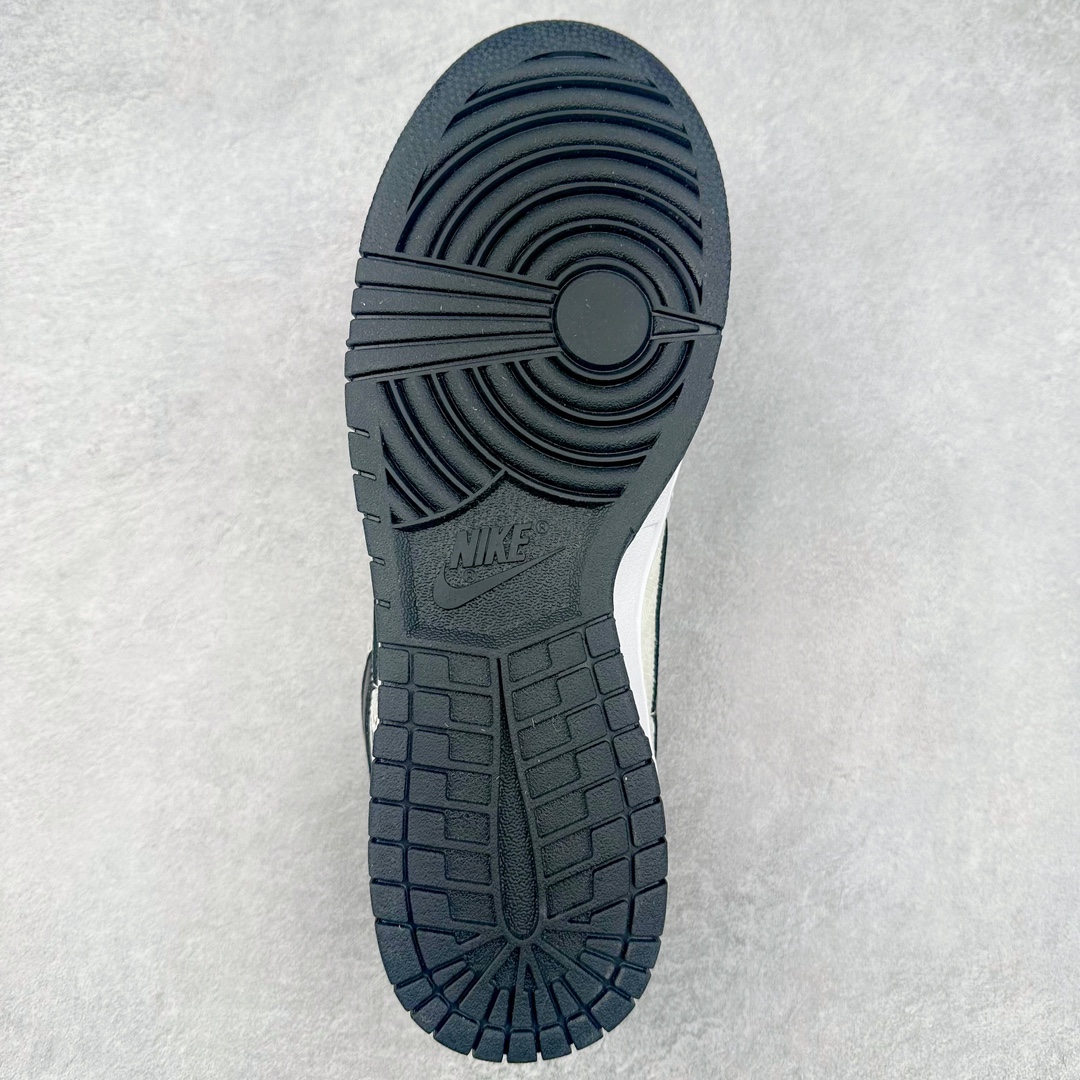 图片[9]-NK Dunk Low 定制配色 LW1818-105 大厂出品 极力推荐 原装头层材料 独家版型蒸餾加工帶來的是更好的视觉和脚感体验大厂纯原品质出货 清洁度 电绣工艺 皮料切割干净无任何毛边 细节完美 尺码：36 36.5 37.5 38 38.5 39 40 40.5 41 42 42.5 43 44 44.5 45 46 47.5-选品中心