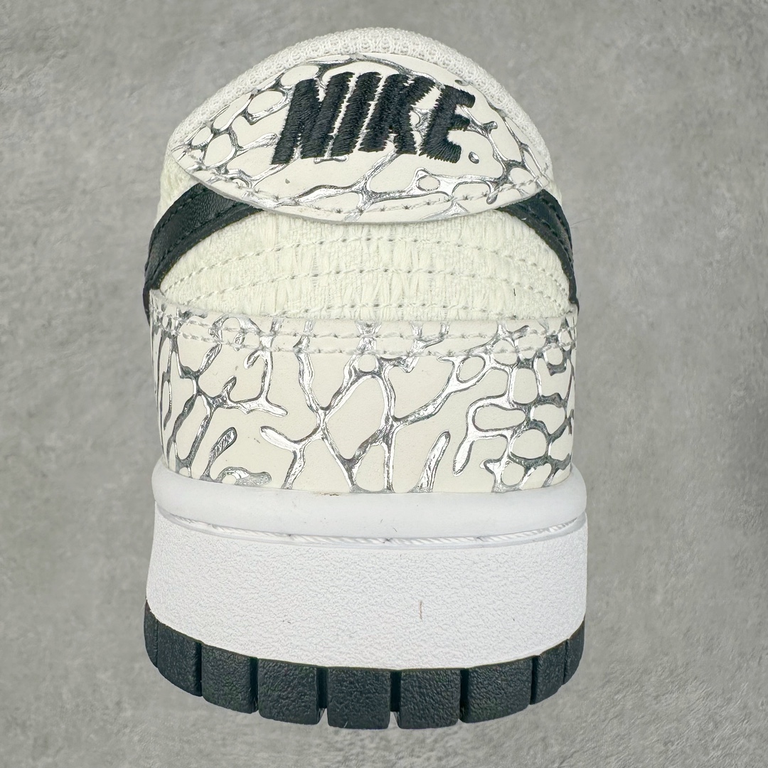 图片[8]-NK Dunk Low 定制配色 LW1818-105 大厂出品 极力推荐 原装头层材料 独家版型蒸餾加工帶來的是更好的视觉和脚感体验大厂纯原品质出货 清洁度 电绣工艺 皮料切割干净无任何毛边 细节完美 尺码：36 36.5 37.5 38 38.5 39 40 40.5 41 42 42.5 43 44 44.5 45 46 47.5-选品中心