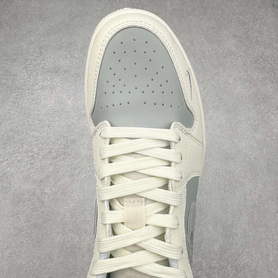 图片[4]-Air Jordan AJ1 Low 低帮系列定制配色 DC2024-024 原厂内置气垫魔块 A模大底 头层小牛皮 鞋舌AJ原厂专用牛津布+AJ专用反口珍珠布+原厂无杂质高弹内里海棉+特殊封边弹力鞋带 尺码：36 36.5 37.5 38 38.5 39 40 40.5 41 42 42.5 43 44 44.5 45 46-选品中心