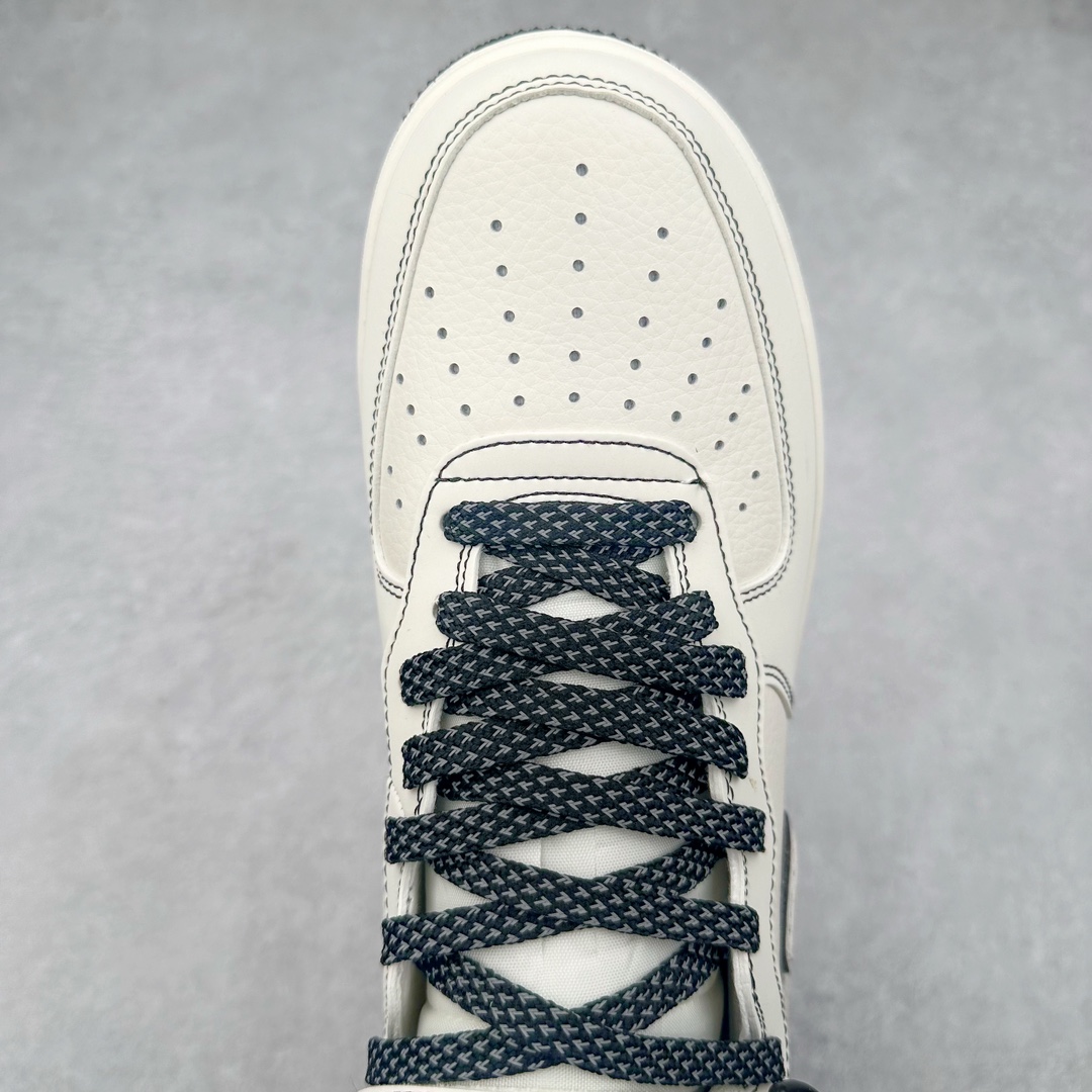 图片[4]-NK Air Force 1 Mid 空军一号中帮高帮百搭休闲运动板鞋 CG5969-001 柔软、弹性十足的缓震性能和出色的中底设计 横跨复古与现代的外型结合 造就出风靡全球三十多年的Force 1 尺码：36 36.5 37.5 38 38.5 39 40 40.5 41 42 42.5 43 44 44.5 45-选品中心