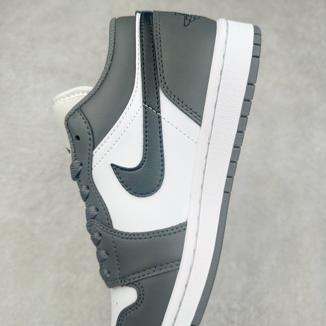 图片[7]-＃K版 Air Jordan AJ1 Low 低帮 55358-152 全新流水线出品 DT版本唯一平替选择 市场第二梯队最强版 全部原鞋开发 原楦原纸板开发 全鞋电脑针车 原厂内置全掌气垫 原盒内在原标 唯一Zp原版鞋带绑法 免检产品 全新2022版型 全头层皮料 完美零毛边处理 原厂配置全掌气垫 价格定位良心 几十个配色陆续出货 尺码：36 36.5 37.5 38 38.5 39 40 40.5 41 42 42.5 43 44 44.5 45 46 47.5-选品中心