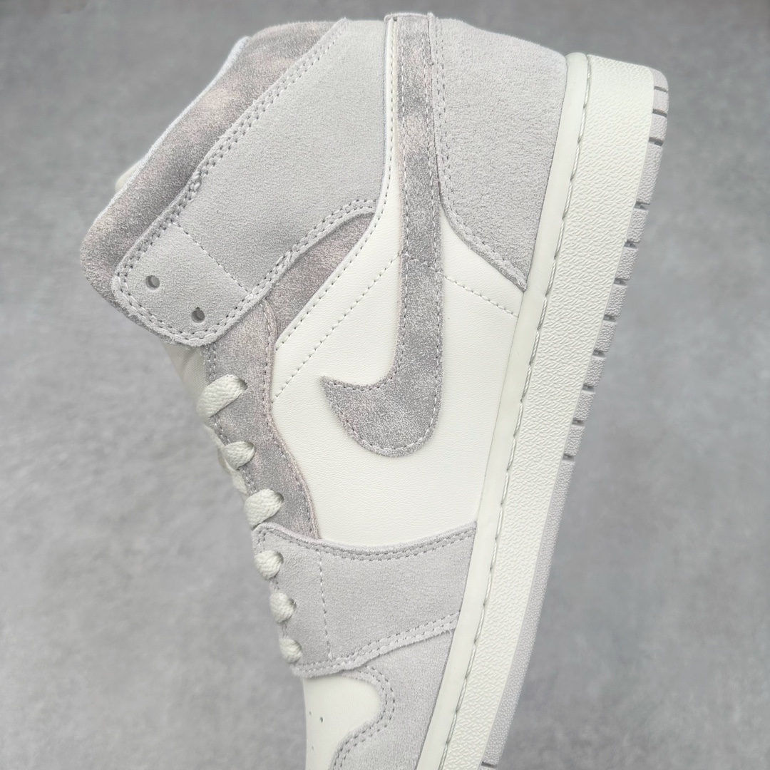 图片[7]-＃K版 Air Jordan AJ1 Mid 中帮 FQ7720-002 原厂内置全掌气垫 A模大底 头层小牛皮 鞋舌AJ原厂专用牛津布+AJ专用反口珍珠布+原厂无杂质高弹内里海棉 特殊封边弹力鞋带 全网唯一头层牛皮 原鞋开模 拒绝公底 购置公司同步原材料 原汁原味 忠于原版‼️尺码：36 36.5 37.5 38 38.5 39 40 40.5 41 42 42.5 43 44 44.5 45 46 47.5-选品中心