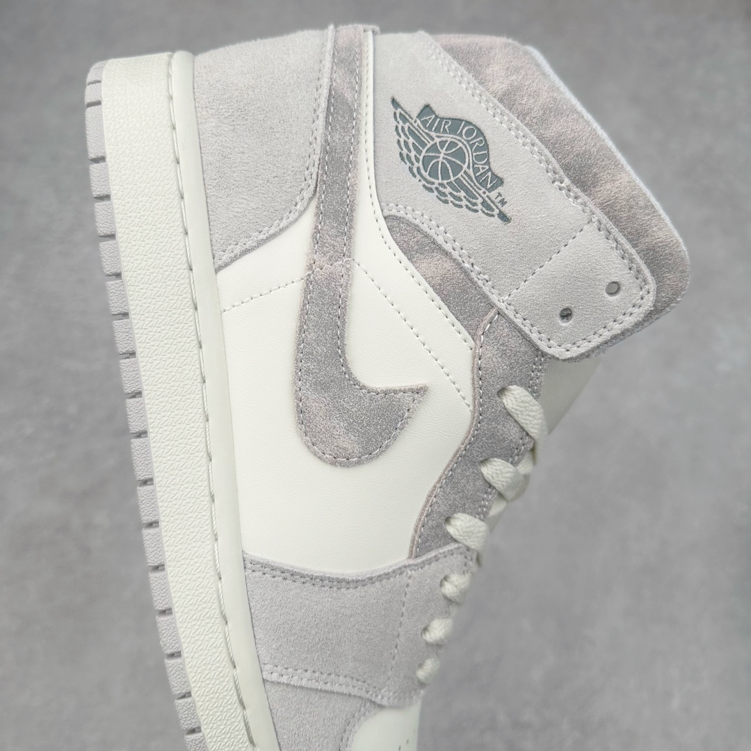 图片[6]-＃K版 Air Jordan AJ1 Mid 中帮 FQ7720-002 原厂内置全掌气垫 A模大底 头层小牛皮 鞋舌AJ原厂专用牛津布+AJ专用反口珍珠布+原厂无杂质高弹内里海棉 特殊封边弹力鞋带 全网唯一头层牛皮 原鞋开模 拒绝公底 购置公司同步原材料 原汁原味 忠于原版‼️尺码：36 36.5 37.5 38 38.5 39 40 40.5 41 42 42.5 43 44 44.5 45 46 47.5-选品中心