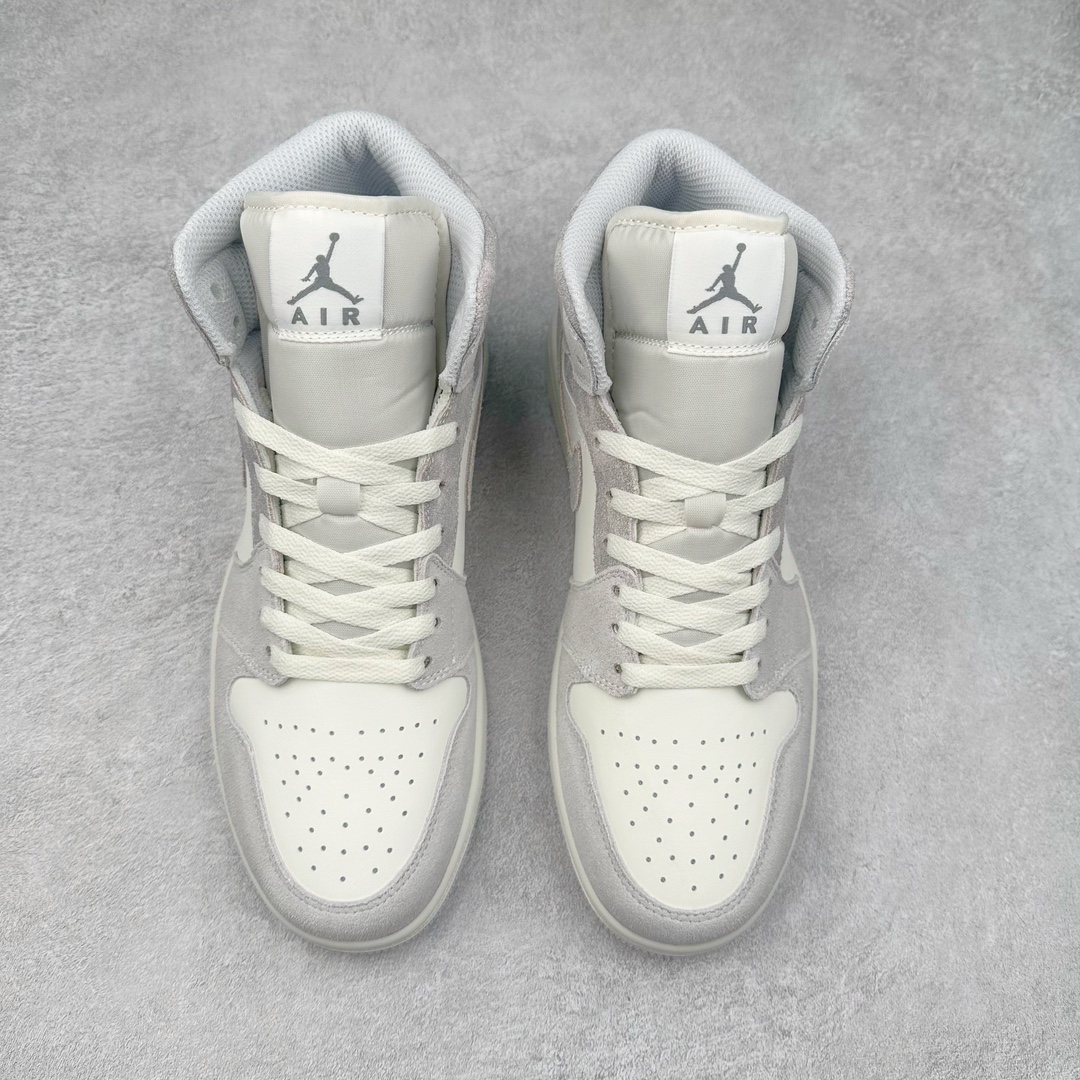 图片[2]-＃K版 Air Jordan AJ1 Mid 中帮 FQ7720-002 原厂内置全掌气垫 A模大底 头层小牛皮 鞋舌AJ原厂专用牛津布+AJ专用反口珍珠布+原厂无杂质高弹内里海棉 特殊封边弹力鞋带 全网唯一头层牛皮 原鞋开模 拒绝公底 购置公司同步原材料 原汁原味 忠于原版‼️尺码：36 36.5 37.5 38 38.5 39 40 40.5 41 42 42.5 43 44 44.5 45 46 47.5-选品中心