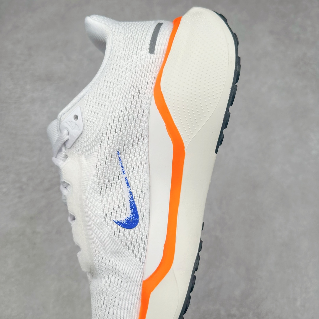 图片[7]-＃特价福利 NK Zoom Pegasus 飞马41代马拉松系列网面透气缓震疾速跑鞋 HF0013-900 拥有 Zoom Air 一如既往的稳定感和流畅感 鞋面采用工程网眼设计 为特定高热区域营造出色透气性 进一步增加鞋面的穿孔数量 让足部能够快速散热 中足搭配 Flywire 飞线 在高速运动时营造舒适稳定的贴合感 内置Zoon气垫加持 动力十足 尺码：36 36.5 37.5 38 38.5 39 40 40.5 41 42 42.5 43 44 44.5 45-选品中心