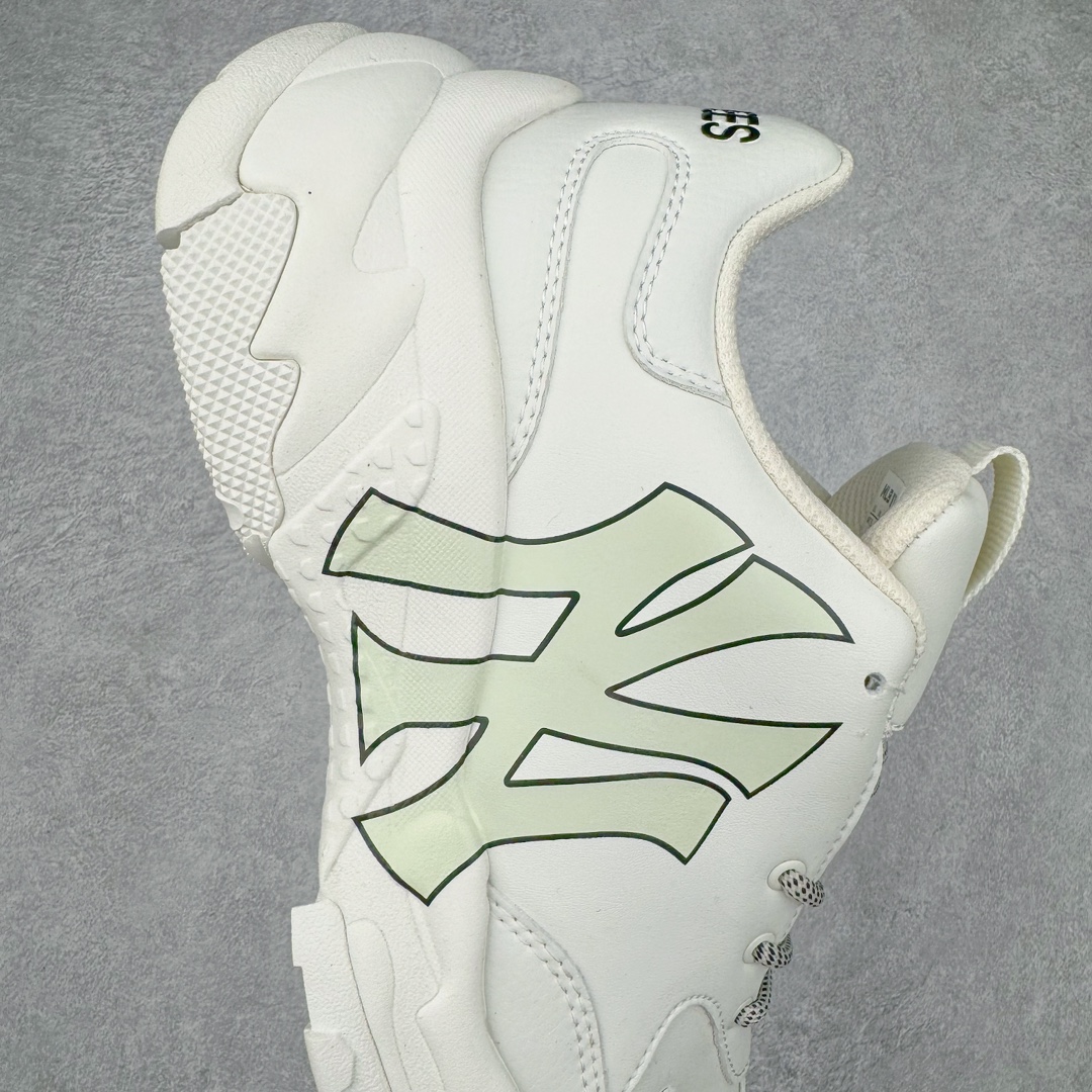 图片[6]-＃DT纯原 MLB Big Ball Chunky 复古印花老爹鞋系列低帮轻量增高厚底百搭休闲运动慢跑鞋 Korea韩国联名NY美国榄球纽约洋基队限定 目前可过轻松秒过各类鉴定 能操作的私聊 韩国代购专供 左脚内置NFC感应 区别市面贴纸假芯片 MLB专用菱形双针中底布 重点细节中底布带注胶孔 原厂NFC感应吊牌 支持鉴定 一个两位数 原盒原标 全套原楦原纸板原厂数据开发 中韩文保养标贴 绿色防霉片 平台代购专供 独家一比一RB+MD组合大底 高频后跟小人Logo精准对位立体饱满 正确网布加超迁鞋面 转印中底走线紧密 转印Logo工艺表层防刮不掉色 尺码：35 36 36.5 37.5 38 38.5 39 40 40.5 41 42 42.5 43 44 44.5 45-选品中心