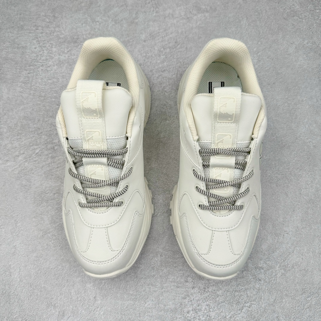 图片[2]-＃DT纯原 MLB Big Ball Chunky 复古印花老爹鞋系列低帮轻量增高厚底百搭休闲运动慢跑鞋 Korea韩国联名NY美国榄球纽约洋基队限定 目前可过轻松秒过各类鉴定 能操作的私聊 韩国代购专供 左脚内置NFC感应 区别市面贴纸假芯片 MLB专用菱形双针中底布 重点细节中底布带注胶孔 原厂NFC感应吊牌 支持鉴定 一个两位数 原盒原标 全套原楦原纸板原厂数据开发 中韩文保养标贴 绿色防霉片 平台代购专供 独家一比一RB+MD组合大底 高频后跟小人Logo精准对位立体饱满 正确网布加超迁鞋面 转印中底走线紧密 转印Logo工艺表层防刮不掉色 尺码：35 36 36.5 37.5 38 38.5 39 40 40.5 41 42 42.5 43 44 44.5 45-选品中心