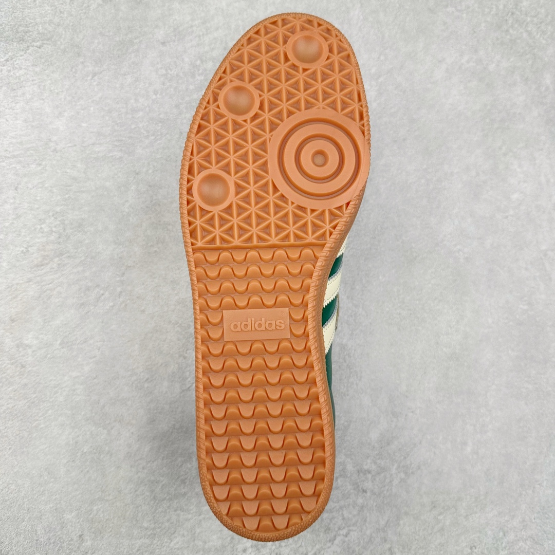 图片[9]-＃B版纯原 AD Original Samba OG 复古经典轻便板鞋 IE0872 头层牛皮加持 正确烫金高频细节 原装纳米超迁皮料 独家私模橡胶大底 原盒原配 这款桑巴鞋展示了高质量的工艺 带有装饰的超锁缝制和无缝的手感 柔软、柔软的皮革造型和标志性的3条纹完成了精致的外观 正规合身鞋带 鞋面上有绒面鞋垫 橡胶鞋底 享受正畸套筒软感 自50年代首次亮相以来就一直在赢得粉丝的青睐 尺码：36 36.5 37.5 38 38.5 39 40 40.5 41 42 42.5 43 44 44.5 45-选品中心