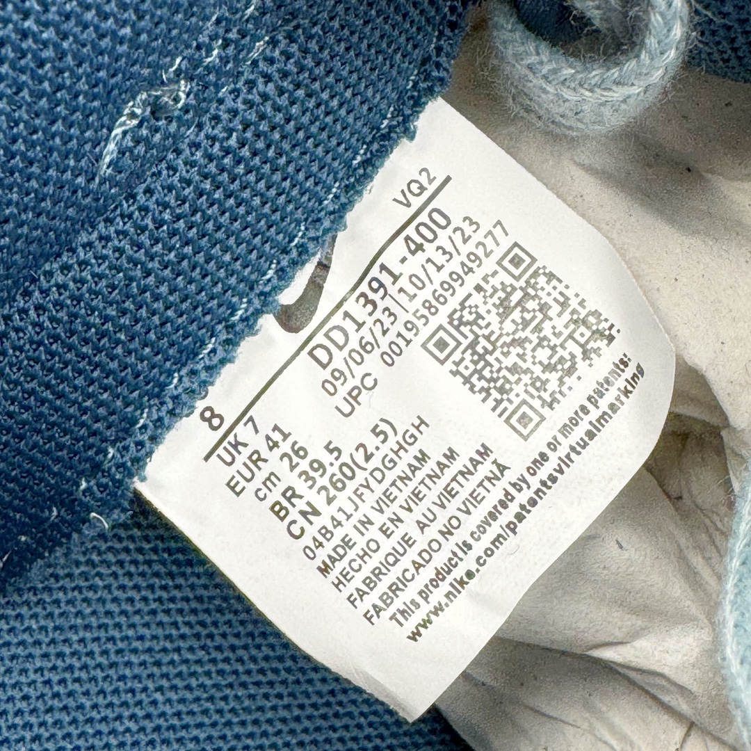 图片[12]-＃YC纯原 NK Dunk Low 航海时代 探浪寻 DD1391-400 定制系列天花板 无原鞋不开发 全系列得物原鞋一比一校对开发 配色持续更新中 终端对接 优势输出 全套原厂楦头原纸板数据档案倾力打造 原汁原味莞产 极致还原 圈内最强针车工艺 高端零售指定版 广东原厂配套原盒原标 鞋盒分三个尺码段 原厂冲刀 超高清洁度 全鞋零毛边皮料切割 采用原厂百宏鞋带以及原厂百宏织唛舌标 内标可供原厂几率过验 进口原装条纹中底布 四线拉帮白色点胶 原厂拉帮手法遵循公司 原厂电绣 极致还原 尺码：35.5 36 36.5 37.5 38 38.5 39 40-选品中心