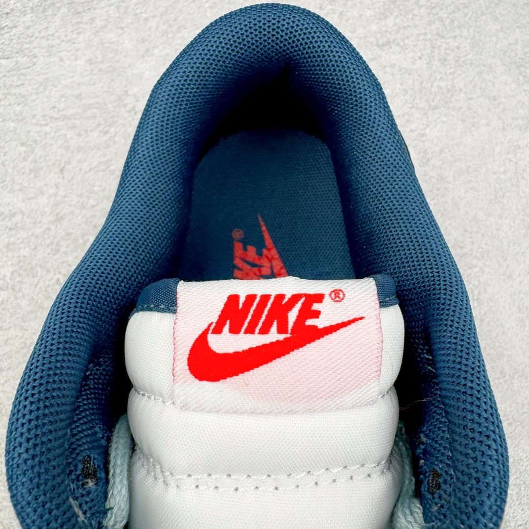 图片[14]-＃YC纯原 NK Dunk Low 航海时代 探浪寻 DD1391-400 定制系列天花板 无原鞋不开发 全系列得物原鞋一比一校对开发 配色持续更新中 终端对接 优势输出 全套原厂楦头原纸板数据档案倾力打造 原汁原味莞产 极致还原 圈内最强针车工艺 高端零售指定版 广东原厂配套原盒原标 鞋盒分三个尺码段 原厂冲刀 超高清洁度 全鞋零毛边皮料切割 采用原厂百宏鞋带以及原厂百宏织唛舌标 内标可供原厂几率过验 进口原装条纹中底布 四线拉帮白色点胶 原厂拉帮手法遵循公司 原厂电绣 极致还原 尺码：35.5 36 36.5 37.5 38 38.5 39 40-选品中心