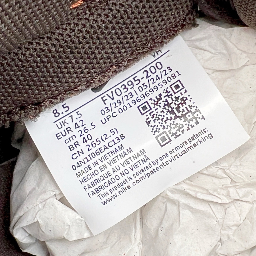 图片[12]-＃M纯原福利 NK DUNK SB Low 小熊猫黑棕 FV0395-200 毫无疑问圈内最强 零售首选 真正的匠心工艺 复刻圈巅峰产物 到手你会有扔掉正品的冲动 独家原厂航空铝磨具打磨大底 鞋头坡度极致还原 原盒原配 圈内天花板工艺 原厂冲刀 超高清洁度 全鞋零毛边皮料切割 全套原楦原模倾力打造完美版型 采用原厂百宏鞋带以及原厂百宏织唛舌标 内标可供原厂几率过验 原厂中底布黄色点胶 原厂中底布拉帮走线遵循公司 尺码：36 36.5 37.5 38 38.5 39 40 40.5 41 42 42.5 43 44 44.5 45 46 47.5-选品中心