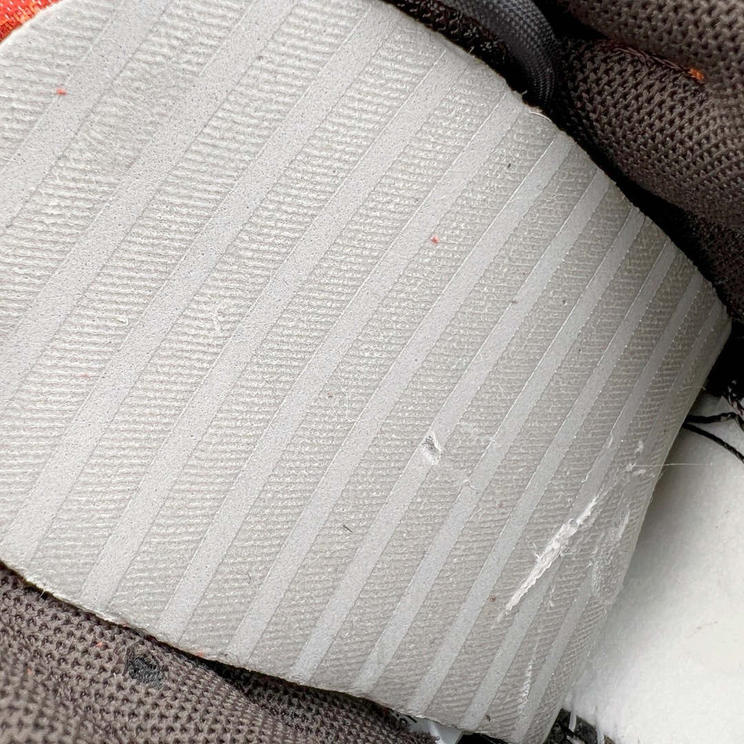 图片[11]-＃M纯原福利 NK DUNK SB Low 小熊猫黑棕 FV0395-200 毫无疑问圈内最强 零售首选 真正的匠心工艺 复刻圈巅峰产物 到手你会有扔掉正品的冲动 独家原厂航空铝磨具打磨大底 鞋头坡度极致还原 原盒原配 圈内天花板工艺 原厂冲刀 超高清洁度 全鞋零毛边皮料切割 全套原楦原模倾力打造完美版型 采用原厂百宏鞋带以及原厂百宏织唛舌标 内标可供原厂几率过验 原厂中底布黄色点胶 原厂中底布拉帮走线遵循公司 尺码：36 36.5 37.5 38 38.5 39 40 40.5 41 42 42.5 43 44 44.5 45 46 47.5-选品中心