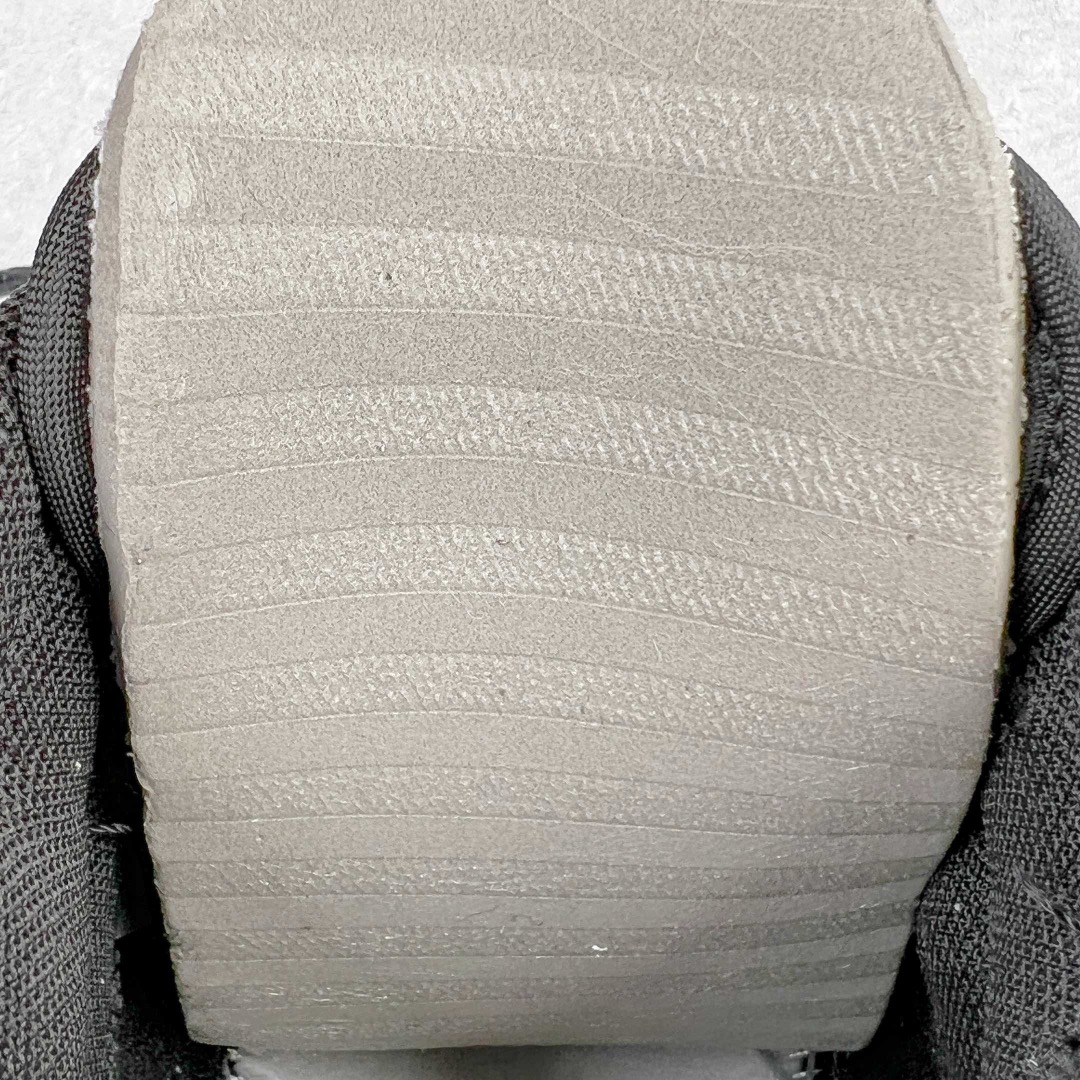 图片[16]-＃M纯原 NK Dunk Low 黑白熊猫 DD1391-100/DD1503-101 圈内最强 零售首选 独家原厂航空铝磨具打磨大底 鞋头坡度极致还原 原盒原配 圈内天花板工艺 原厂冲刀 超高清洁度 全鞋零毛边皮料切割 全套原楦原模倾力打造完美版型 采用原厂百宏鞋带以及原厂百宏织唛舌标 内标可供原厂几率过验 原厂中底布黄色点胶 原厂中底布拉帮走线遵循公司‼️尺码：36 36.5 37.5 38 38.5 39 40 40.5 41 42 42.5 43 44 44.5 45 46 47.5-选品中心