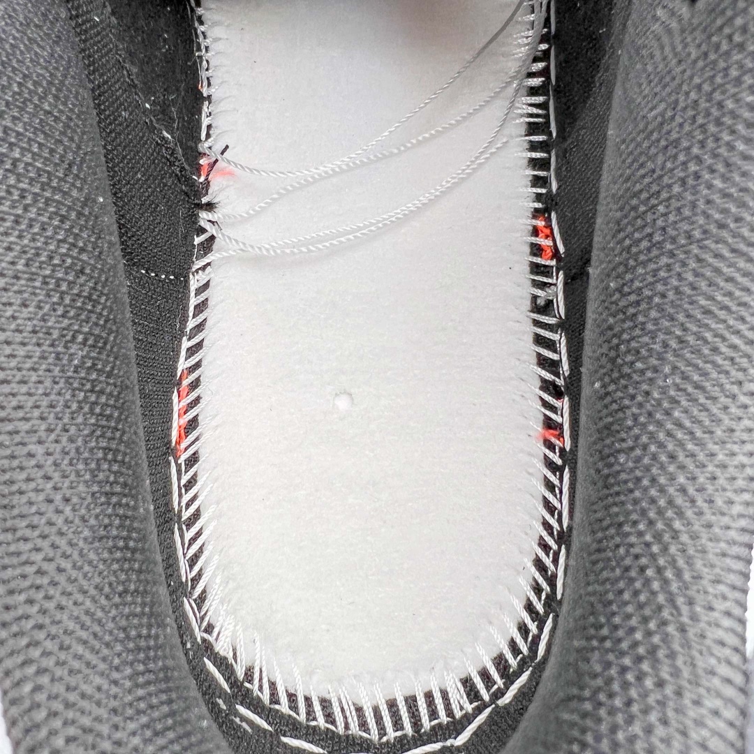 图片[17]-＃M纯原 NK Dunk Low 黑白熊猫 DD1391-100/DD1503-101 圈内最强 零售首选 独家原厂航空铝磨具打磨大底 鞋头坡度极致还原 原盒原配 圈内天花板工艺 原厂冲刀 超高清洁度 全鞋零毛边皮料切割 全套原楦原模倾力打造完美版型 采用原厂百宏鞋带以及原厂百宏织唛舌标 内标可供原厂几率过验 原厂中底布黄色点胶 原厂中底布拉帮走线遵循公司‼️尺码：36 36.5 37.5 38 38.5 39 40 40.5 41 42 42.5 43 44 44.5 45 46 47.5-选品中心