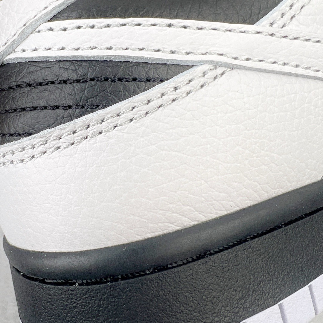 图片[13]-＃M纯原福利 NK Dunk Low 白黑反转熊猫 FD9064-011 圈内最强 零售首选 独家原厂航空铝磨具打磨大底 鞋头坡度极致还原 原盒原配 圈内天花板工艺 原厂冲刀 超高清洁度 全鞋零毛边皮料切割 全套原楦原模倾力打造完美版型 采用原厂百宏鞋带以及原厂百宏织唛舌标 内标可供原厂几率过验 原厂中底布黄色点胶 原厂中底布拉帮走线遵循公司‼️ 尺码：36 36.5 37.5 38 38.5 39 40 40.5 41 42 42.5 43 44 44.5 45 46 47.5-选品中心