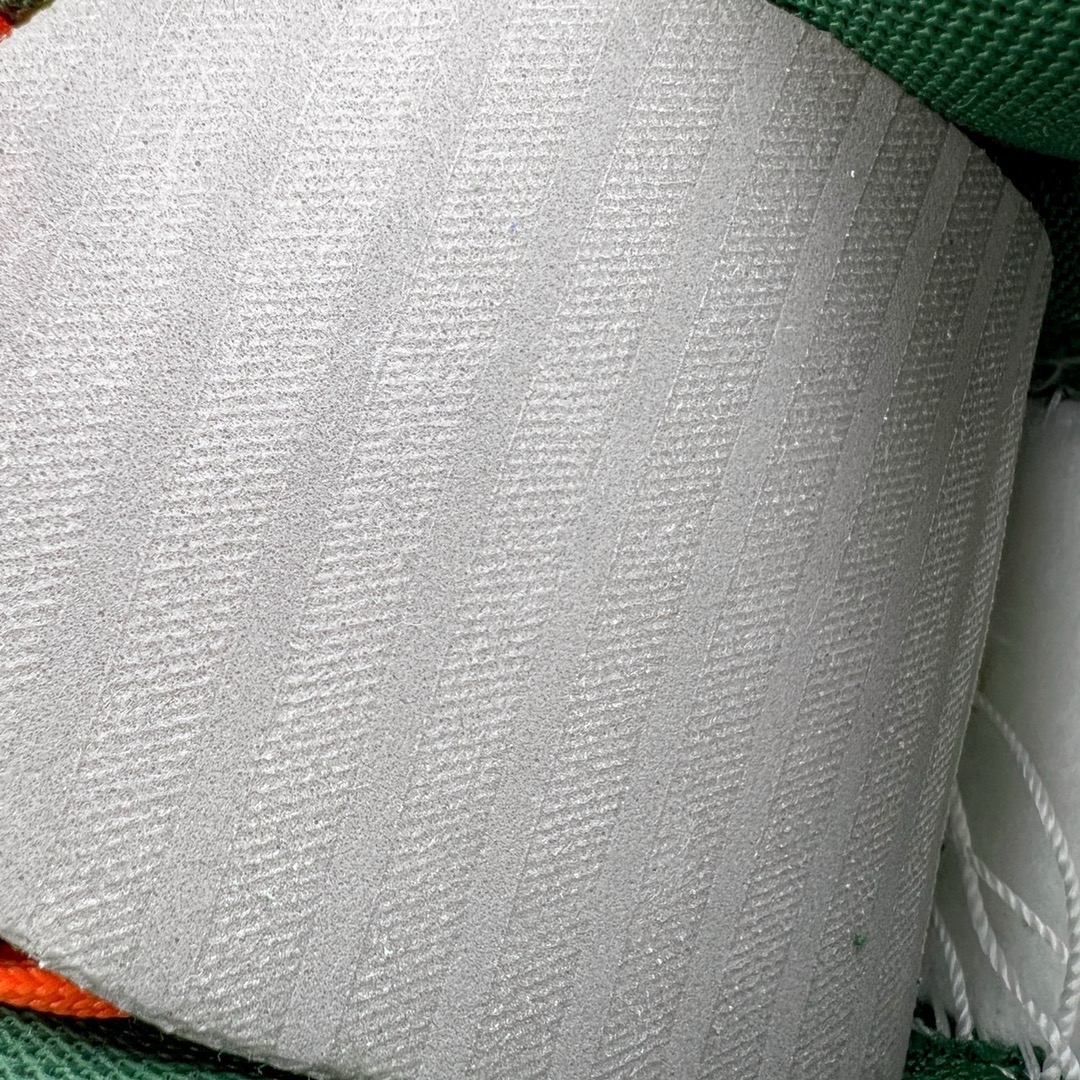 图片[18]-＃M纯原 NK Dunk Low 橙绿 DD1391-300 圈内最强 零售首选 独家原厂航空铝磨具打磨大底 鞋头坡度极致还原 原盒原配 圈内天花板工艺 原厂冲刀 超高清洁度 全鞋零毛边皮料切割 全套原楦原模倾力打造完美版型 采用原厂百宏鞋带以及原厂百宏织唛舌标 内标可供原厂几率过验 原厂中底布黄色点胶 原厂中底布拉帮走线遵循公司‼️ 尺码：36 36.5 37.5 38 38.5 39 40 40.5 41 42 42.5 43 44 44.5 45 46 47.5-选品中心