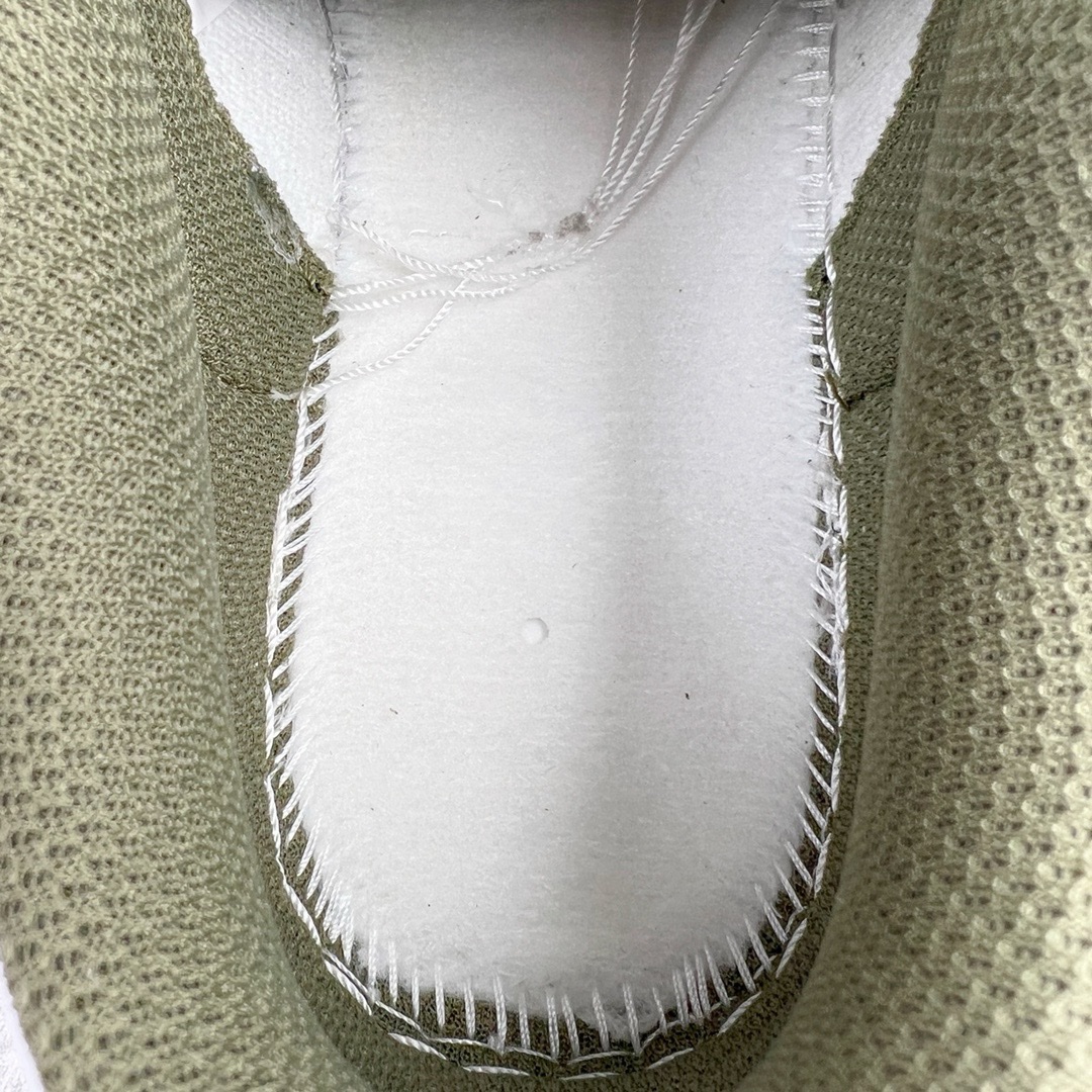 图片[18]-＃M纯原福利 NK DUNK Low 橄榄绿 DD1503-120 圈内最强 零售首选 独家原厂航空铝磨具打磨大底 鞋头坡度极致还原 原盒原配 圈内天花板工艺 原厂冲刀 超高清洁度 全鞋零毛边皮料切割 全套原楦原模倾力打造完美版型 采用原厂百宏鞋带以及原厂百宏织唛舌标 内标可供原厂几率过验 原厂中底布黄色点胶 原厂中底布拉帮走线遵循公司‼️尺码：36 36.5 37.5 38 38.5 39 40 40.5 41 42 42.5 43 44 44.5 45 46 47.5-选品中心