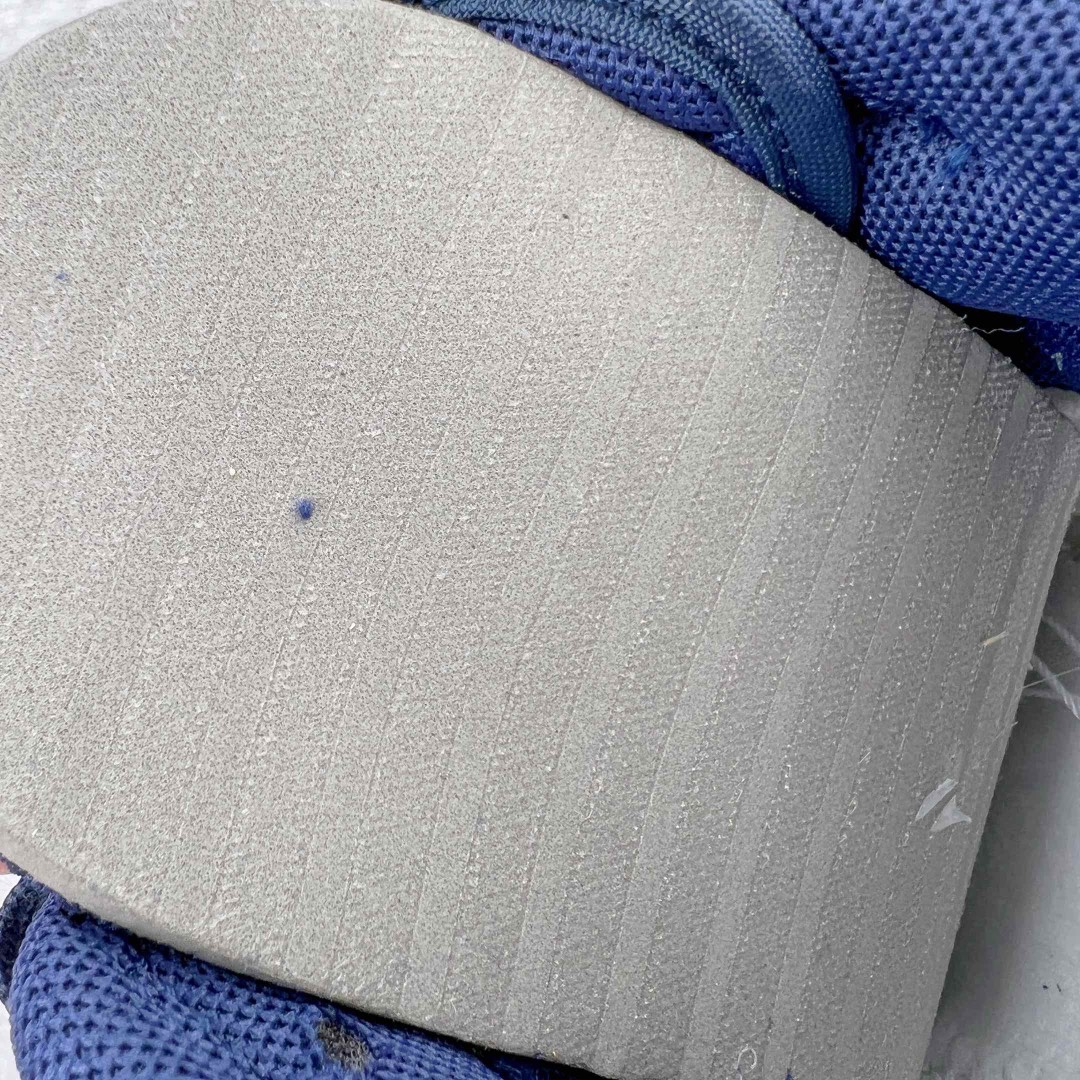 图片[11]-＃M纯原 NK Dunk Low 密歇根蓝黄 货号：DD1391-700 圈内最强 零售首选 独家原厂航空铝磨具打磨大底 鞋头坡度极致还原 原盒原配 圈内天花板工艺 原厂冲刀 超高清洁度 全鞋零毛边皮料切割 全套原楦原模倾力打造完美版型 采用原厂百宏鞋带以及原厂百宏织唛舌标 内标可供原厂几率过验 原厂中底布黄色点胶 原厂中底布拉帮走线遵循公司‼️尺码：36 36.5 37.5 38 38.5 39 40 40.5 41 42 42.5 43 44 44.5 45 46 47.5-选品中心