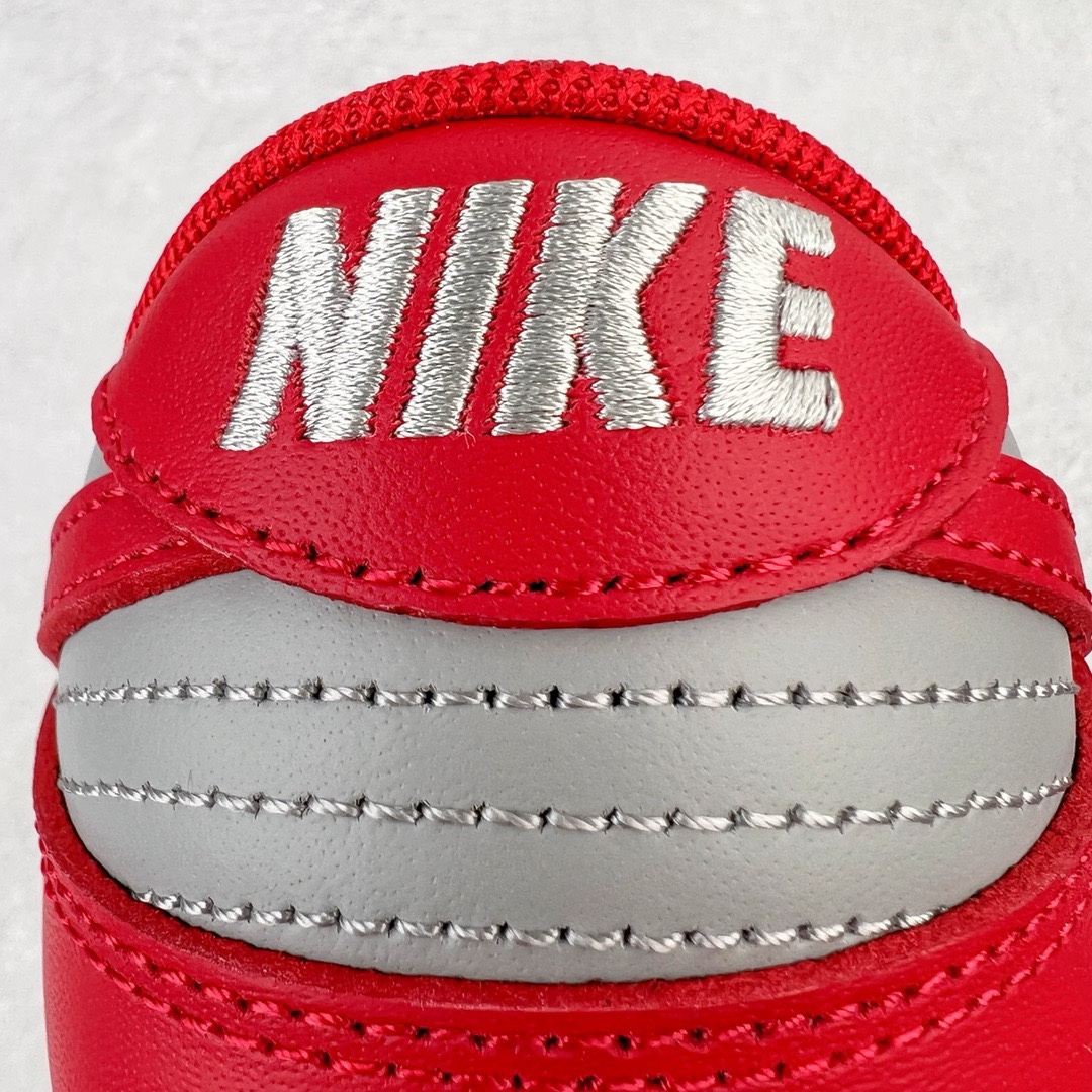 图片[11]-＃M纯原 NK Dunk Low 灰红 DD1391-002 圈内最强 零售首选 独家原厂航空铝磨具打磨大底 鞋头坡度极致还原 原盒原配 圈内天花板工艺 原厂冲刀 超高清洁度 全鞋零毛边皮料切割 全套原楦原模倾力打造完美版型 采用原厂百宏鞋带以及原厂百宏织唛舌标 内标可供原厂几率过验 原厂中底布黄色点胶 原厂中底布拉帮走线遵循公司‼️尺码：36 36.5 37.5 38 38.5 39 40 40.5 41 42 42.5 43 44 44.5 45 46 47.5-选品中心