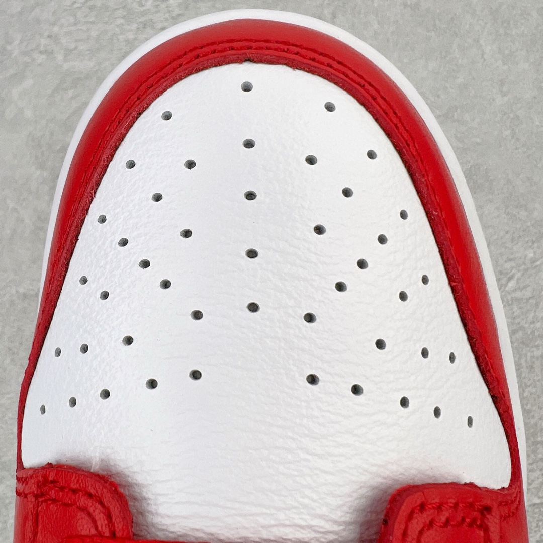 图片[10]-＃M纯原福利 NK Dunk Low SP 白红 CU1727-100 圈内最强 零售首选 独家原厂航空铝磨具打磨大底 鞋头坡度极致还原 原盒原配 圈内天花板工艺 原厂冲刀 超高清洁度 全鞋零毛边皮料切割 全套原楦原模倾力打造完美版型 采用原厂百宏鞋带以及原厂百宏织唛舌标 内标可供原厂几率过验 原厂中底布黄色点胶 原厂中底布拉帮走线遵循公司‼️尺码：36 36.5 37.5 38 38.5 39 40 40.5 41 42 42.5 43 44 44.5 45 46 47.5-选品中心