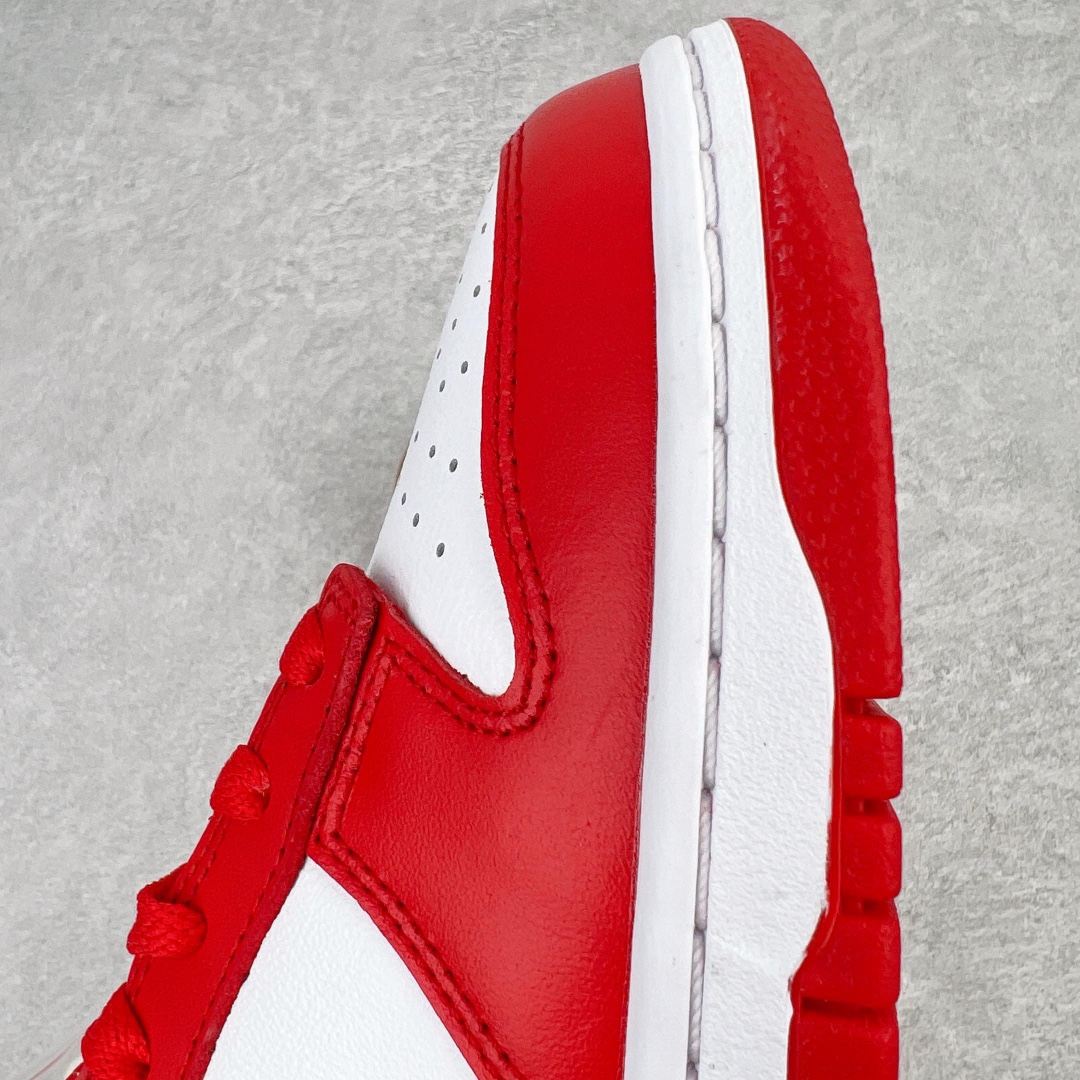 图片[14]-＃M纯原福利 NK Dunk Low SP 白红 CU1727-100 圈内最强 零售首选 独家原厂航空铝磨具打磨大底 鞋头坡度极致还原 原盒原配 圈内天花板工艺 原厂冲刀 超高清洁度 全鞋零毛边皮料切割 全套原楦原模倾力打造完美版型 采用原厂百宏鞋带以及原厂百宏织唛舌标 内标可供原厂几率过验 原厂中底布黄色点胶 原厂中底布拉帮走线遵循公司‼️尺码：36 36.5 37.5 38 38.5 39 40 40.5 41 42 42.5 43 44 44.5 45 46 47.5-选品中心