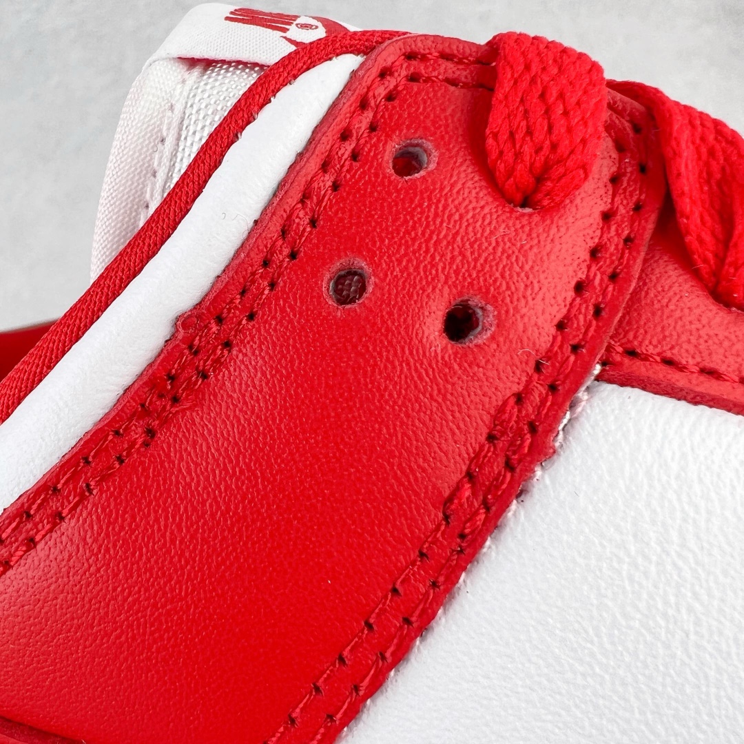 图片[13]-＃M纯原福利 NK Dunk Low SP 白红 CU1727-100 圈内最强 零售首选 独家原厂航空铝磨具打磨大底 鞋头坡度极致还原 原盒原配 圈内天花板工艺 原厂冲刀 超高清洁度 全鞋零毛边皮料切割 全套原楦原模倾力打造完美版型 采用原厂百宏鞋带以及原厂百宏织唛舌标 内标可供原厂几率过验 原厂中底布黄色点胶 原厂中底布拉帮走线遵循公司‼️尺码：36 36.5 37.5 38 38.5 39 40 40.5 41 42 42.5 43 44 44.5 45 46 47.5-选品中心