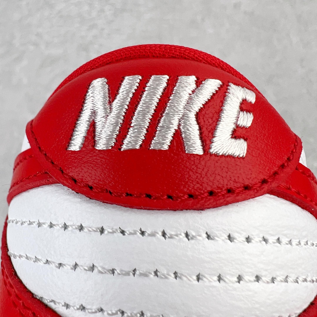 图片[12]-＃M纯原福利 NK Dunk Low SP 白红 CU1727-100 圈内最强 零售首选 独家原厂航空铝磨具打磨大底 鞋头坡度极致还原 原盒原配 圈内天花板工艺 原厂冲刀 超高清洁度 全鞋零毛边皮料切割 全套原楦原模倾力打造完美版型 采用原厂百宏鞋带以及原厂百宏织唛舌标 内标可供原厂几率过验 原厂中底布黄色点胶 原厂中底布拉帮走线遵循公司‼️尺码：36 36.5 37.5 38 38.5 39 40 40.5 41 42 42.5 43 44 44.5 45 46 47.5-选品中心