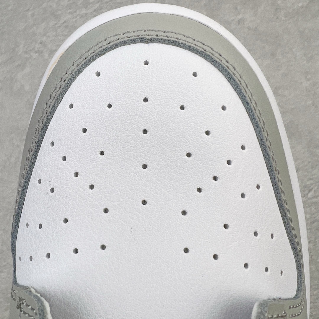 图片[11]-＃M纯原 NK Dunk Low 灰白黑彩票 DR9654-001 圈内最强 零售首选 独家原厂航空铝磨具打磨大底 鞋头坡度极致还原 原盒原配 圈内天花板工艺 原厂冲刀 超高清洁度 全鞋零毛边皮料切割 全套原楦原模倾力打造完美版型 采用原厂百宏鞋带以及原厂百宏织唛舌标 内标可供原厂几率过验 原厂中底布黄色点胶 原厂中底布拉帮走线遵循公司‼️尺码：36 36.5 37.5 38 38.5 39 40 40.5 41 42 42.5 43 44 45 46 47.5-选品中心