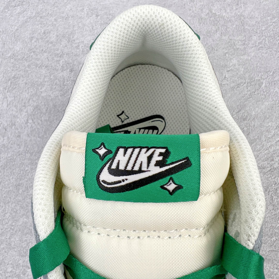 图片[15]-＃M纯原 NK Dunk Low 白绿彩票 DR9654-100 圈内最强 零售首选 独家原厂航空铝磨具打磨大底 鞋头坡度极致还原 原盒原配 圈内天花板工艺 原厂冲刀 超高清洁度 全鞋零毛边皮料切割 全套原楦原模倾力打造完美版型 采用原厂百宏鞋带以及原厂百宏织唛舌标 内标可供原厂几率过验 原厂中底布黄色点胶 原厂中底布拉帮走线遵循公司‼️尺码：36 36.5 37.5 38 38.5 39 40 40.5 41 42 42.5 43 44 44.5 45 46 47.5-选品中心