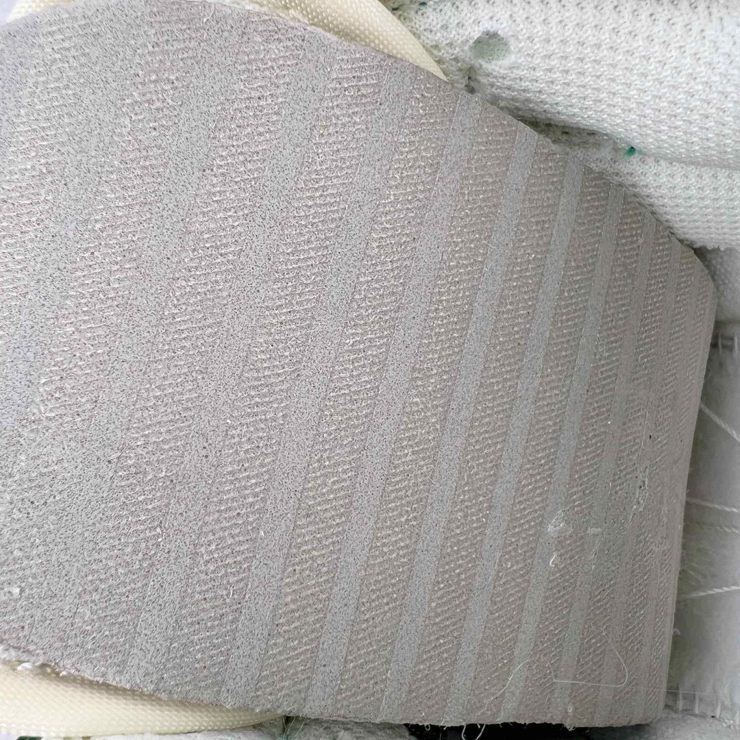 图片[18]-＃M纯原 NK Dunk Low 白绿彩票 DR9654-100 圈内最强 零售首选 独家原厂航空铝磨具打磨大底 鞋头坡度极致还原 原盒原配 圈内天花板工艺 原厂冲刀 超高清洁度 全鞋零毛边皮料切割 全套原楦原模倾力打造完美版型 采用原厂百宏鞋带以及原厂百宏织唛舌标 内标可供原厂几率过验 原厂中底布黄色点胶 原厂中底布拉帮走线遵循公司‼️尺码：36 36.5 37.5 38 38.5 39 40 40.5 41 42 42.5 43 44 44.5 45 46 47.5-选品中心