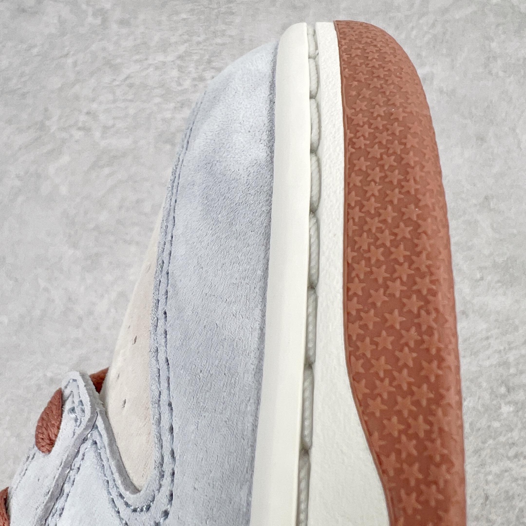 图片[14]-＃M纯原 NK Dunk Low \\\”Fossil Rose\\\” 化石玫瑰 DH7577-001 圈内最强 零售首选 独家原厂航空铝磨具打磨大底 鞋头坡度极致还原 原盒原配 圈内天花板工艺 原厂冲刀 超高清洁度 全鞋零毛边皮料切割 全套原楦原模倾力打造完美版型 采用原厂百宏鞋带以及原厂百宏织唛舌标 内标可供原厂几率过验 原厂中底布黄色点胶 原厂中底布拉帮走线遵循公司‼️尺码：36 36.5 37.5 38 38.5 39 40 40.5 41 42 42.5 43 44 44.5 45 46 47.5-选品中心