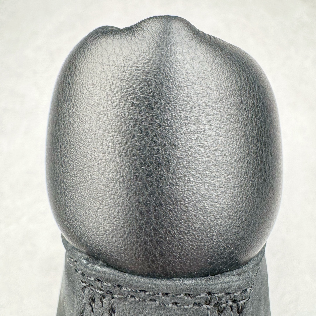 图片[13]-＃GD纯原 Timberland 添柏岚/天伯伦经典款功能户外休闲防水靴高帮黑色 男码七孔10073 女码六孔10371 中山原厂订单 ZP一样的东西 原档案数据开发量产 原厂比配 所有细节完全官网同步一致 原厂特供防水牛皮 区别市面防水涂层版本 注塑大底 原厂宝元注射机 原厂防伪标紫光灯可扫 最新工艺电脑车线 四线并齐 横折动态防泼水 正品一致全牛皮领口/内里 抗疲劳减震蜂窝鞋垫 完全还原正品工艺 所有细节 包装 配件 完美对比专柜 海淘高端客户可了解 国外销售渠道淘宝各网店 女码正常 男码偏大 尺码：35.5 36 36.5 37 37.5 38 38.5 39 39.5 40 41 41.5 42 43 44 45-选品中心