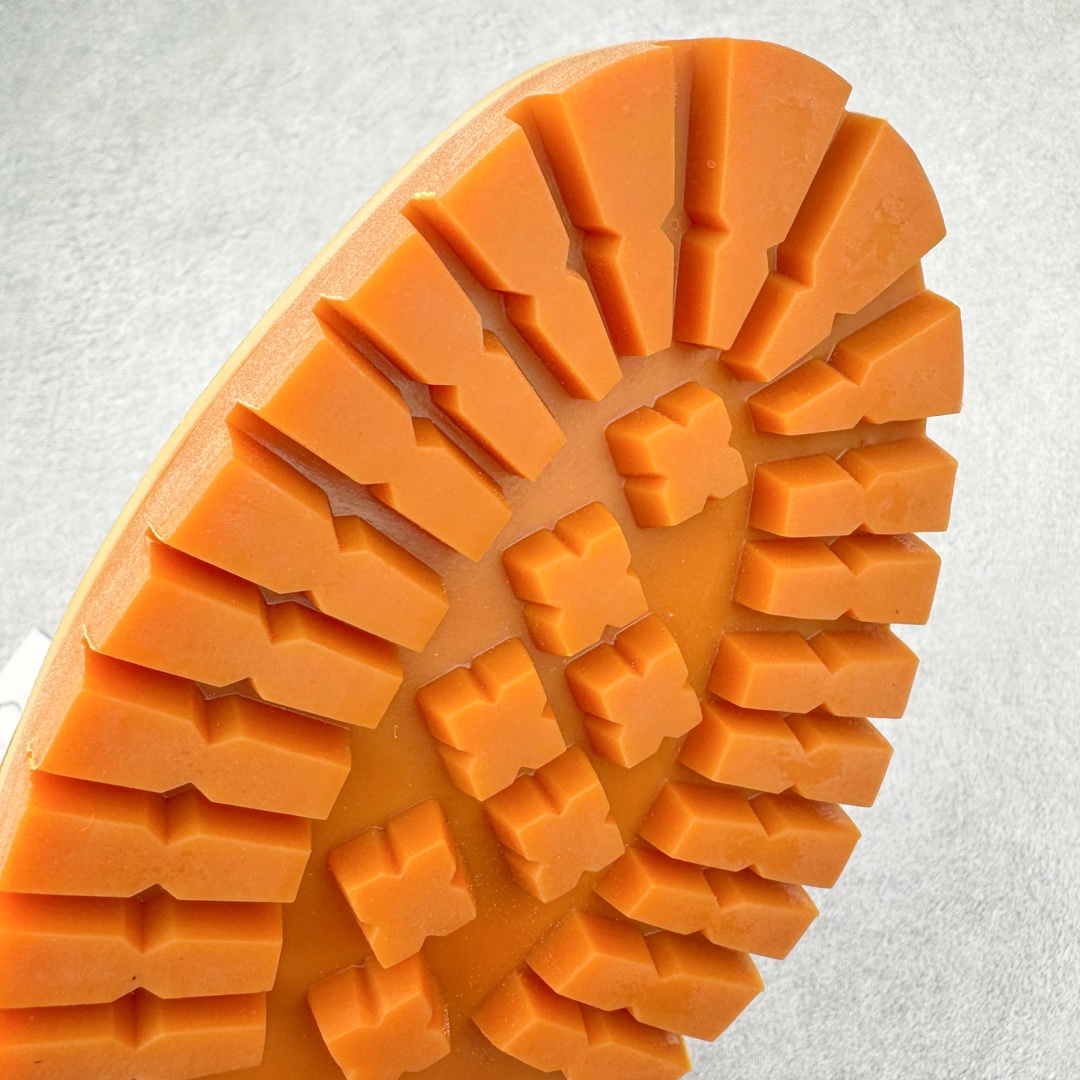 图片[13]-＃GD纯原 Timberland 添柏岚/天伯伦经典款功能户外休闲防水高帮大黄靴 男码七孔10061 女码六孔10361 中山宝元原厂订单 ZP一样的东西 原档案数据开发量产 原厂比配 所有细节完全官网同步一致 原厂特供防水牛皮 区别市面防水涂层版本 注塑大底 原厂宝元注射机 原厂防伪标紫光灯可扫 最新工艺电脑车线 四线并齐 横折动态防泼水 正品一致全牛皮领口/内里 抗疲劳减震蜂窝鞋垫 完全还原正品工艺 所有细节 包装 配件 完美对比专柜 海淘高端客户可了解 国外销售渠道淘宝各网店 正常尺码 尺码：35.5 36 36.5 37 37.5 38 38.5 39 39.5 40 41 41.5 42 43 44 45-选品中心