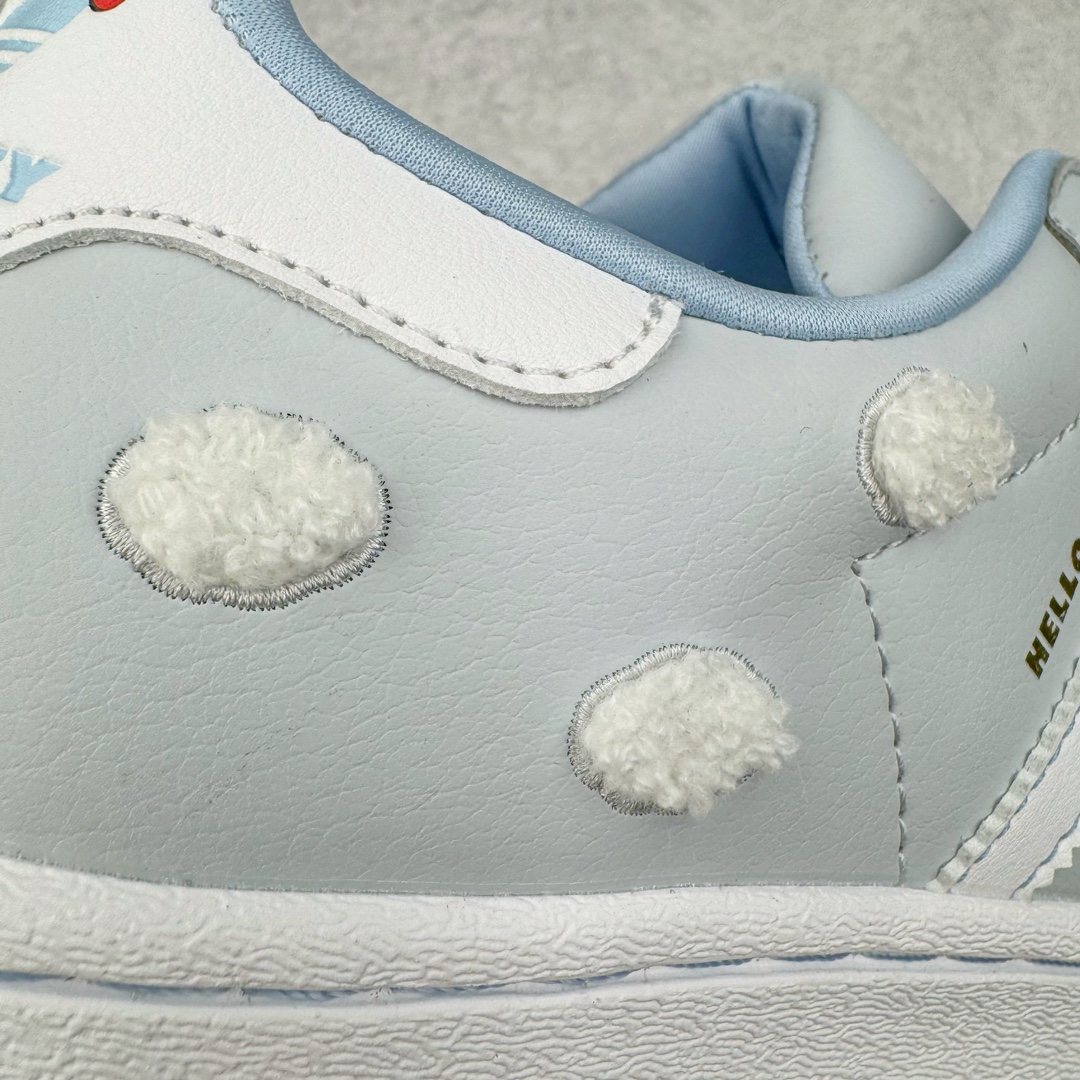 图片[17]-＃M纯原 AD Originals Superstar 经典贝壳头休闲板鞋 IF7021 头层抗裂牛皮加持 2024全新细节 注意区分旧版 随意对比市面 知名大厂出品 正常个位数利润的单价 百分百全新货品 零氧化发霉 给足利润空间操作 独家控货 平台正单 全套原纸板楦头开发 每道工序同步公司流程 确保原汁原味 完美呈现原鞋版型 原厂高频磨具加持 精准内部资源对接 Logo字体百分百还原 全鞋电脑针车 Logo针车间距针数原版一致 皮料切割冲裁零瑕疵 原鞋一致含胶量超耐磨大底 大几率过验 不对比市面只对比原鞋 只服务最高端市场 诞生于1969年 是第一双将全皮面鞋 身与橡胶鞋头结合在一起的低帮篮球鞋 Superstar最开始 是作为高帮篮球鞋Pro Model的低帮版本而出现的 但因为其独特和醒目的橡胶鞋头造型而让大家熟知 被大家形象地称为\\\”shelltoe\\\”贝壳头 在70年代的美国职业篮球场上 接近3/4的NBA球员都将这双Superstar作为场上用鞋 80年代之后 经过不断的改良和发展 Superstar逐渐成为横跨时装、音乐、街头文化、休闲和运动等各大领域的时尚潮鞋 尺码：36 36.5 37 38 38.5 39 40 40.5 41 42 42.5 43 44 44.5 45 46-选品中心