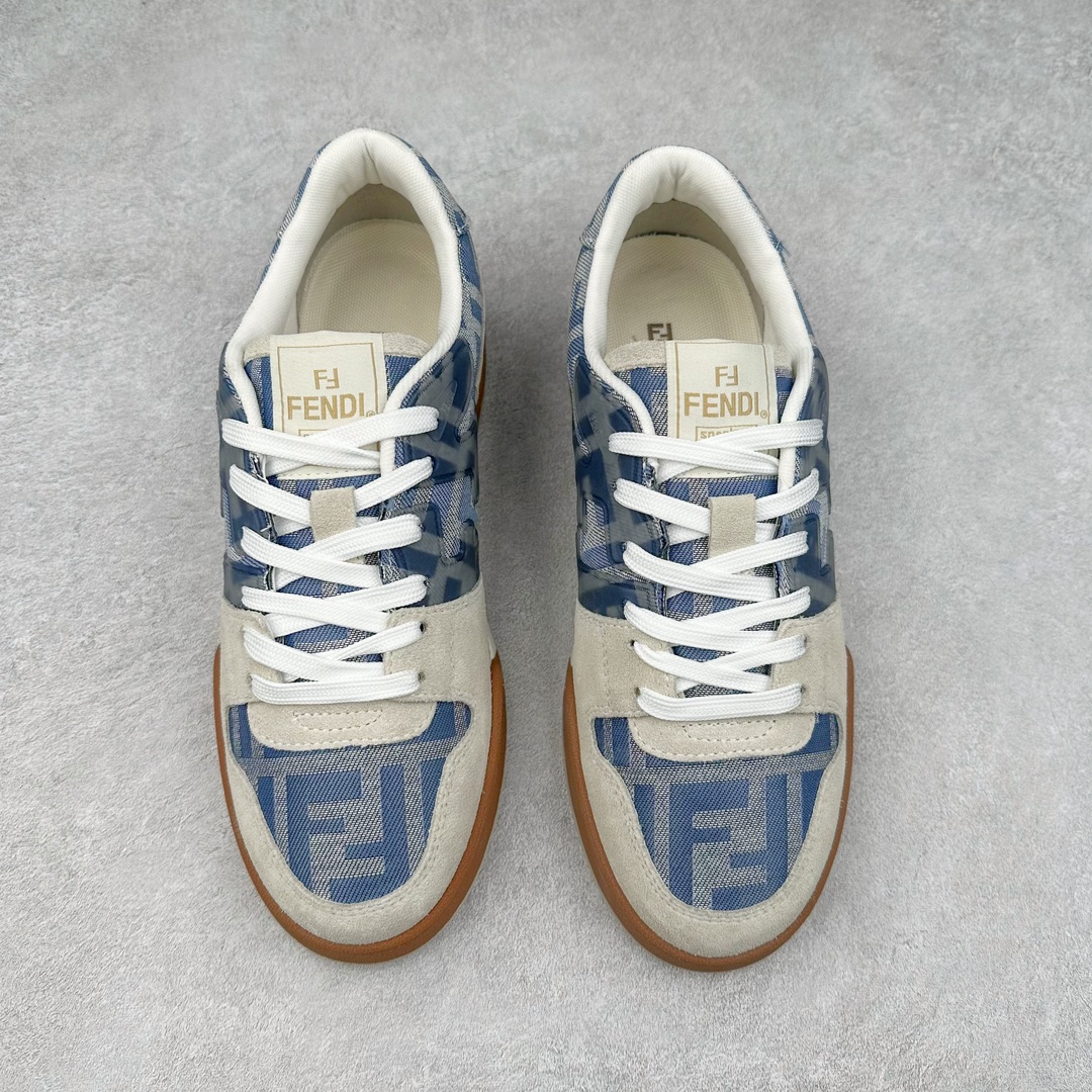 图片[2]-＃F版纯原 FENDI 芬迪 Match sneaters 魔术贴低帮运动鞋 独家定制 全身20几个细节点全部做到一致还原 吊打市面所有版本 独家原装套装配件官方同源 渠道原装订单 全套专柜包装物及配件#鞋底嵌入核心防伪芯片感应装置 FENDI芬迪match最新爆款情侣款运动鞋板鞋原版购入 高工艺无缝细空胶技术 贴楦误差0.05mm,鞋底采用固特异内外锁死工艺 最大限度弯折永不开胶 原鞋一致效果环保无味 鞋面采用麂皮和皮革拼接组合 logo内里采用毛巾绒里 上脚超级柔软 轻便 舒适搭配卫衣 尺码：35 36 37 38 39 40 41 42 43 44 45-选品中心