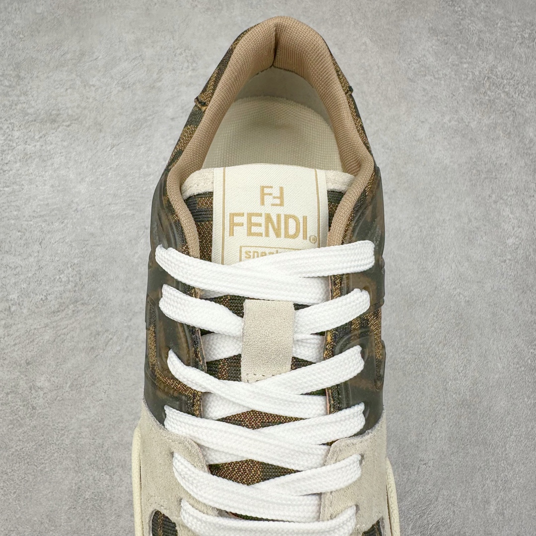 图片[5]-＃F版纯原 FENDI 芬迪 Match sneaters 魔术贴低帮运动鞋 独家定制 全身20几个细节点全部做到一致还原 吊打市面所有版本 独家原装套装配件官方同源 渠道原装订单 全套专柜包装物及配件#鞋底嵌入核心防伪芯片感应装置 FENDI芬迪match最新爆款情侣款运动鞋板鞋原版购入 高工艺无缝细空胶技术 贴楦误差0.05mm,鞋底采用固特异内外锁死工艺 最大限度弯折永不开胶 原鞋一致效果环保无味 鞋面采用麂皮和皮革拼接组合 logo内里采用毛巾绒里 上脚超级柔软 轻便 舒适搭配卫衣 尺码：35 36 37 38 39 40 41 42 43 44 45-选品中心