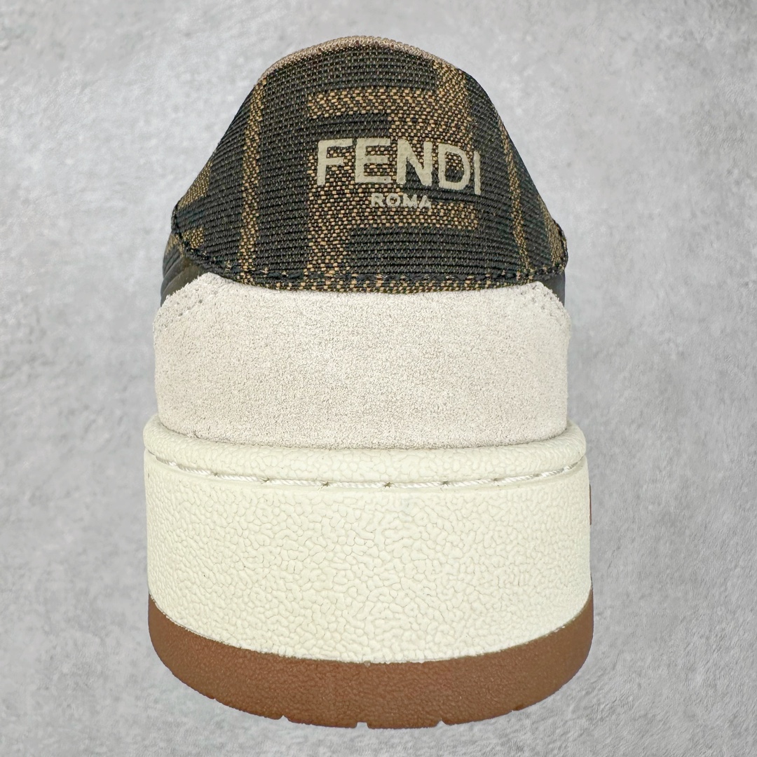 图片[8]-＃F版纯原 FENDI 芬迪 Match sneaters 魔术贴低帮运动鞋 独家定制 全身20几个细节点全部做到一致还原 吊打市面所有版本 独家原装套装配件官方同源 渠道原装订单 全套专柜包装物及配件#鞋底嵌入核心防伪芯片感应装置 FENDI芬迪match最新爆款情侣款运动鞋板鞋原版购入 高工艺无缝细空胶技术 贴楦误差0.05mm,鞋底采用固特异内外锁死工艺 最大限度弯折永不开胶 原鞋一致效果环保无味 鞋面采用麂皮和皮革拼接组合 logo内里采用毛巾绒里 上脚超级柔软 轻便 舒适搭配卫衣 尺码：35 36 37 38 39 40 41 42 43 44 45-选品中心