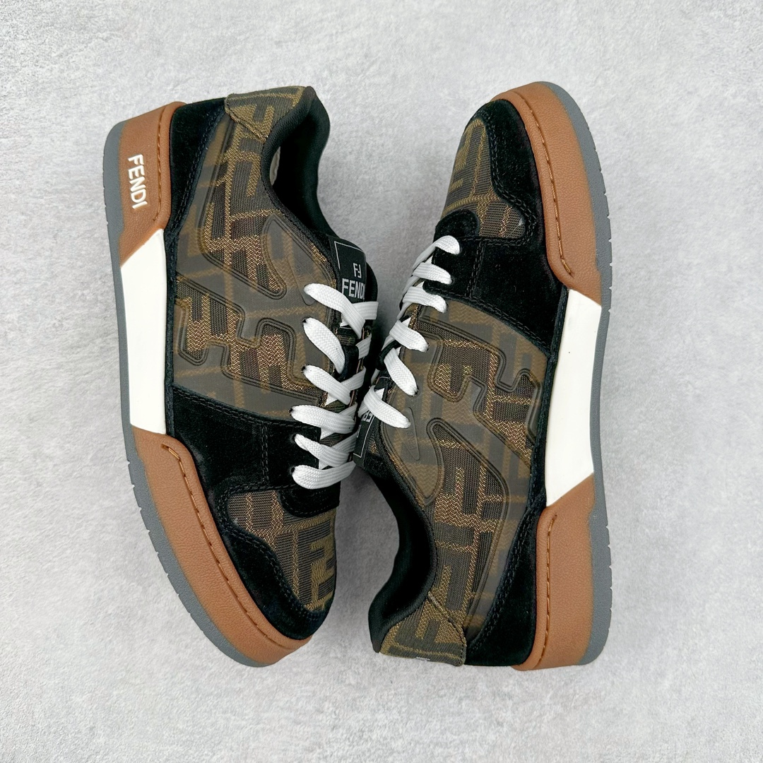 图片[3]-＃F版纯原 FENDI 芬迪 Match sneaters 魔术贴低帮运动鞋 独家定制 全身20几个细节点全部做到一致还原 吊打市面所有版本 独家原装套装配件官方同源 渠道原装订单 全套专柜包装物及配件#鞋底嵌入核心防伪芯片感应装置 FENDI芬迪match最新爆款情侣款运动鞋板鞋原版购入 高工艺无缝细空胶技术 贴楦误差0.05mm,鞋底采用固特异内外锁死工艺 最大限度弯折永不开胶 原鞋一致效果环保无味 鞋面采用麂皮和皮革拼接组合 logo内里采用毛巾绒里 上脚超级柔软 轻便 舒适搭配卫衣 尺码：35 36 37 38 39 40 41 42 43 44 45-选品中心