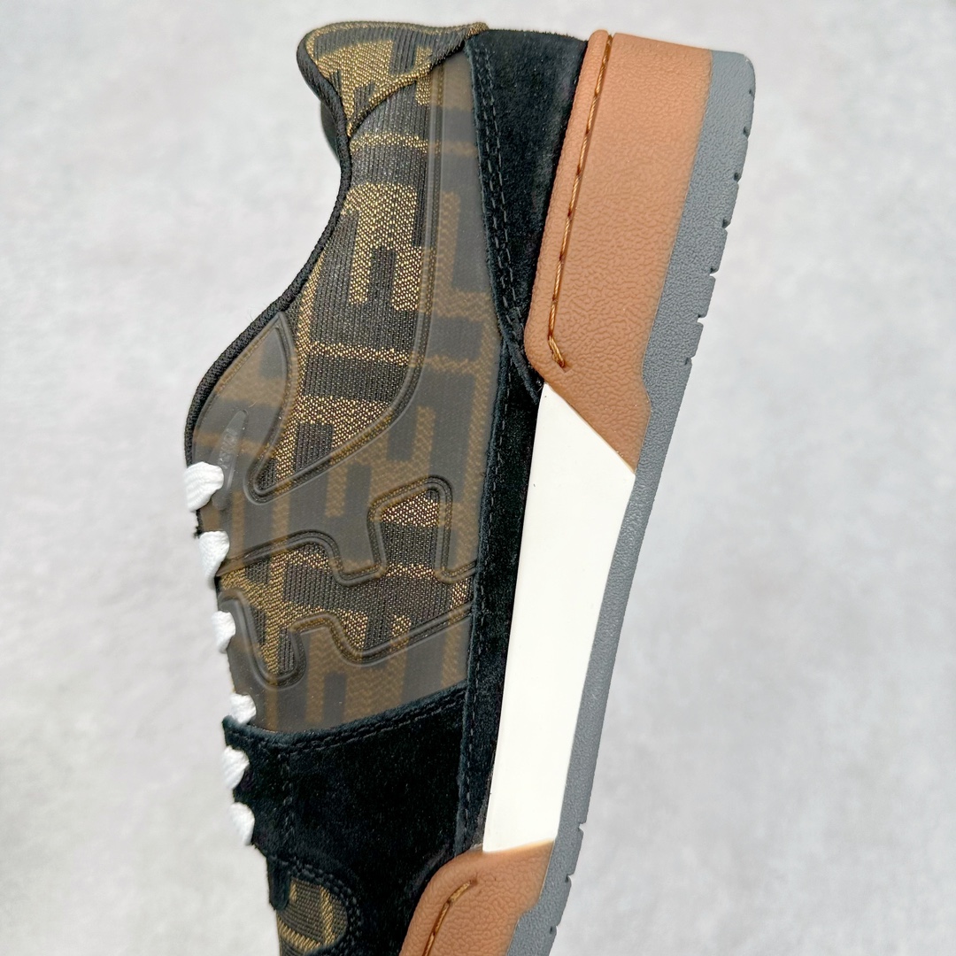 图片[7]-＃F版纯原 FENDI 芬迪 Match sneaters 魔术贴低帮运动鞋 独家定制 全身20几个细节点全部做到一致还原 吊打市面所有版本 独家原装套装配件官方同源 渠道原装订单 全套专柜包装物及配件#鞋底嵌入核心防伪芯片感应装置 FENDI芬迪match最新爆款情侣款运动鞋板鞋原版购入 高工艺无缝细空胶技术 贴楦误差0.05mm,鞋底采用固特异内外锁死工艺 最大限度弯折永不开胶 原鞋一致效果环保无味 鞋面采用麂皮和皮革拼接组合 logo内里采用毛巾绒里 上脚超级柔软 轻便 舒适搭配卫衣 尺码：35 36 37 38 39 40 41 42 43 44 45-选品中心