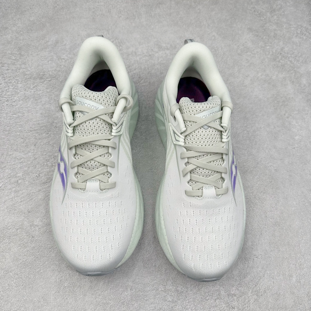 图片[2]-＃SG纯原 Saucony Triumph 22 索康尼胜利22代旗舰级缓震型跑鞋 性能相比前几代再升级：鞋面采用全新升级的工学网设计 贴合脚部更透气 中底部分使用最新的PWRRUN+材质 搭配PWRRUN+鞋垫使中底的大幅加厚 10mm坡差进一步提供缓震、回弹性能 内底则采用了FORMFIT动态适应系统 动态契合脚型 提升包裹性和舒适性 提供更卓越的动态回馈体验 XT-900橡胶大底 可提供良好的抓地力和较强抗磨性能 尺码：35.5 36 36.5 37.5 38 38.5 39 40 40.5 41 42 42.5 43 44 44.5 45-选品中心