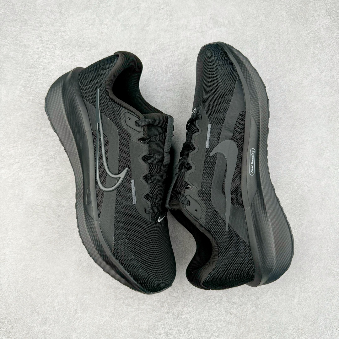 图片[3]-＃纯原 NK Revolution 13 Wide 回游者13代系列低帮轻质缓震透气休闲运动跑步鞋“网织全黑武士”FD6454-003 无论你是跑步新手还是迫切想提速的专业跑者，Nike Downshifter 13 公路跑步鞋都能伴你轻松驾驭。鞋面结合缓震耐穿性能，为你造就又一个得力装备，或是助你朝着目标迈进。尺码：39 40 40.5 41 42 42.5 43 44 44.5 45-选品中心